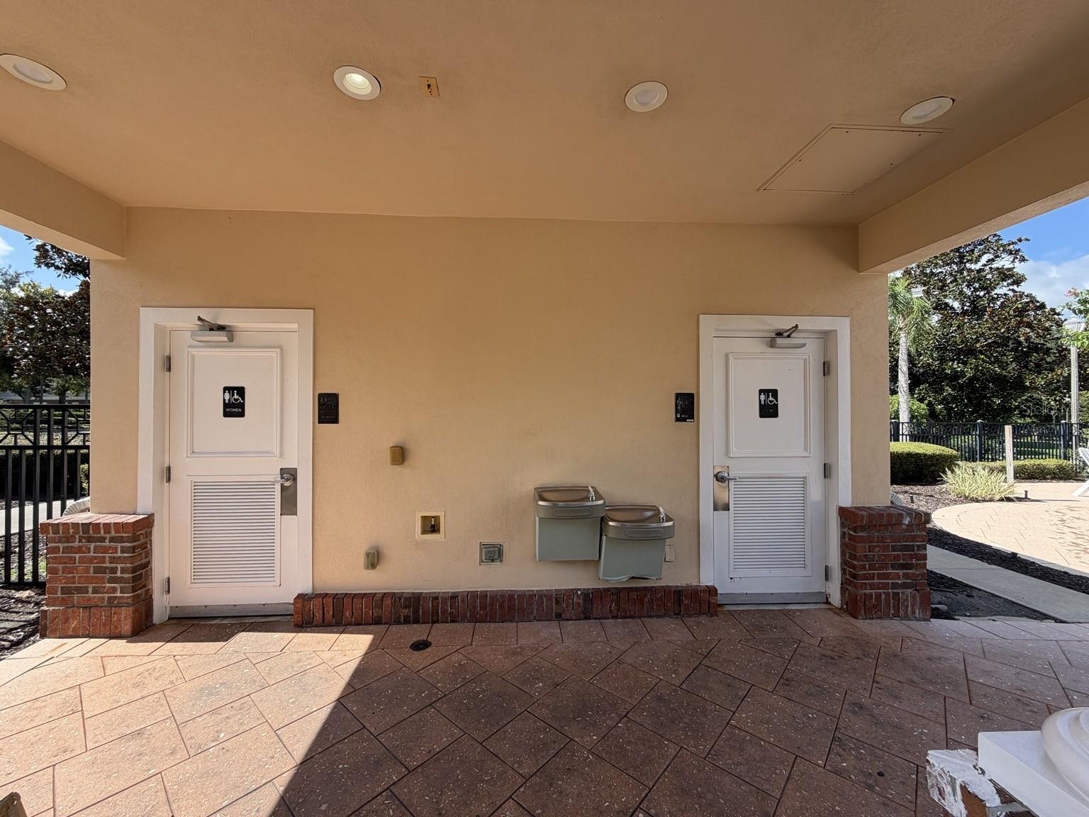 7601 Cabana Ct #104 Property Photo 44