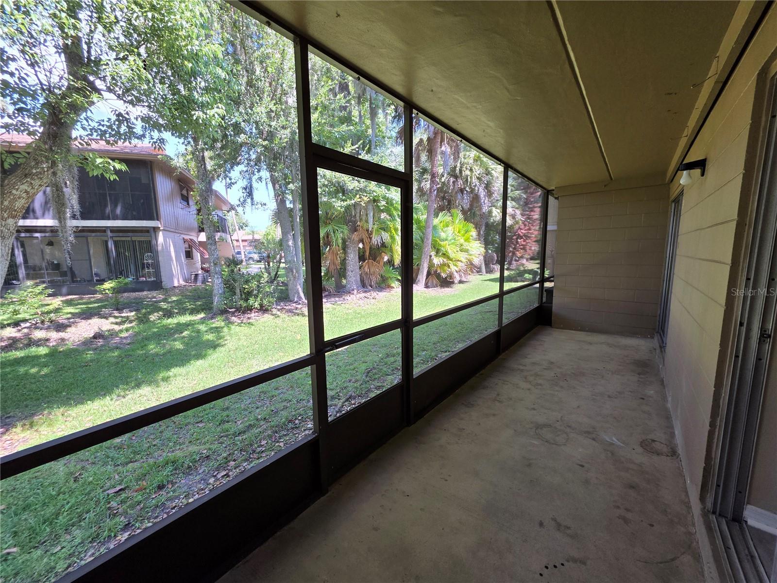 110 Cypress Woods Ct #12c Property Photo 23