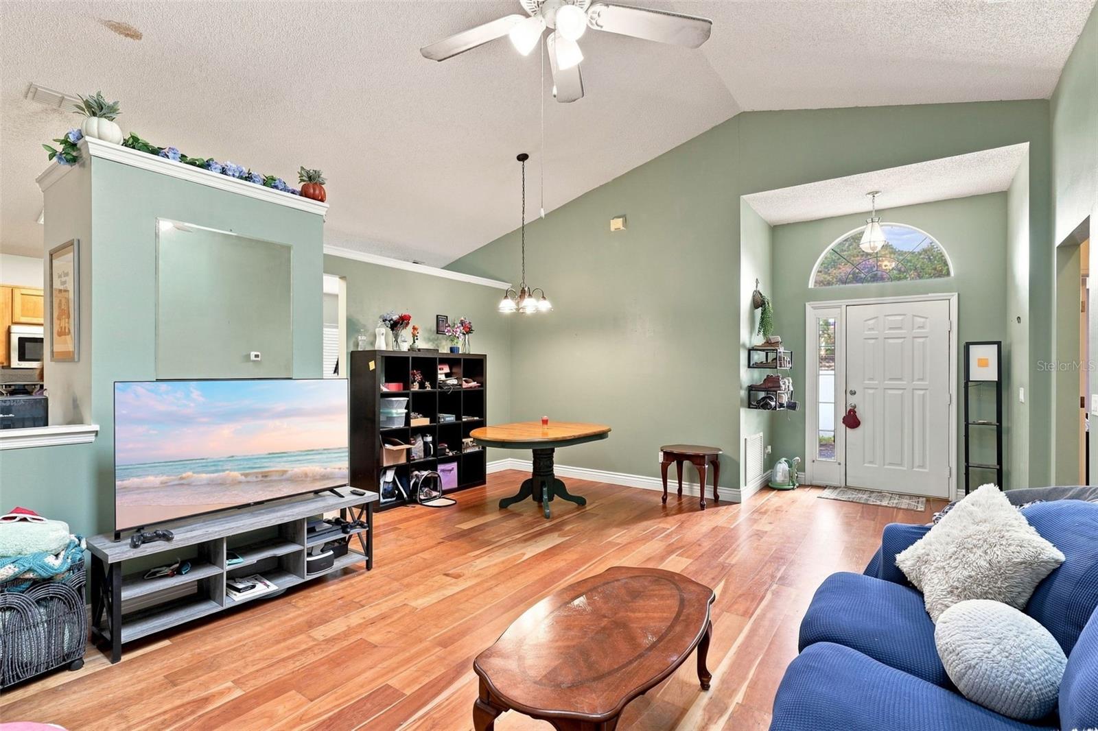 13637 Emeraldview Dr Property Photo 12