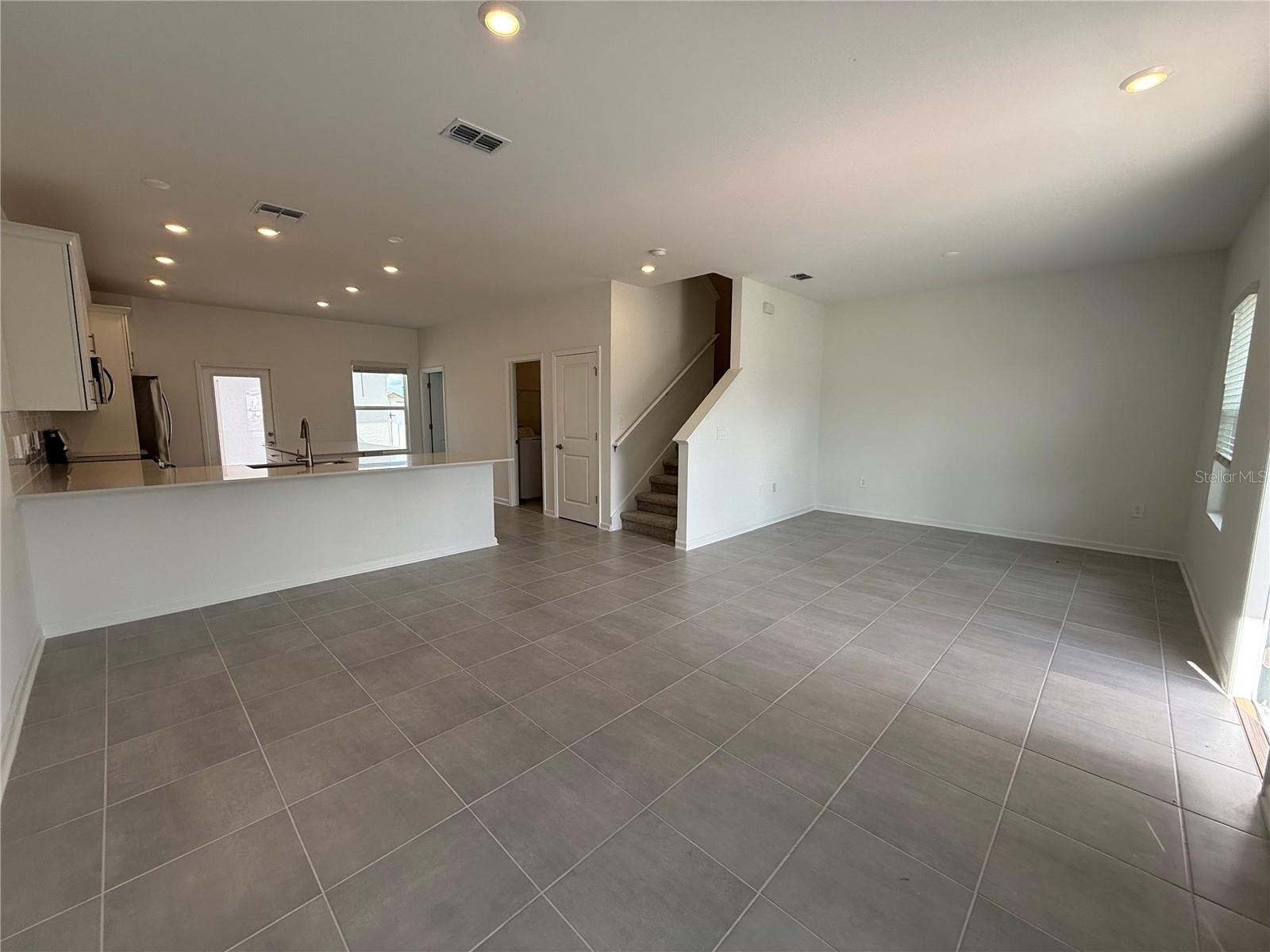 5607 Ronin Dr Property Photo 3