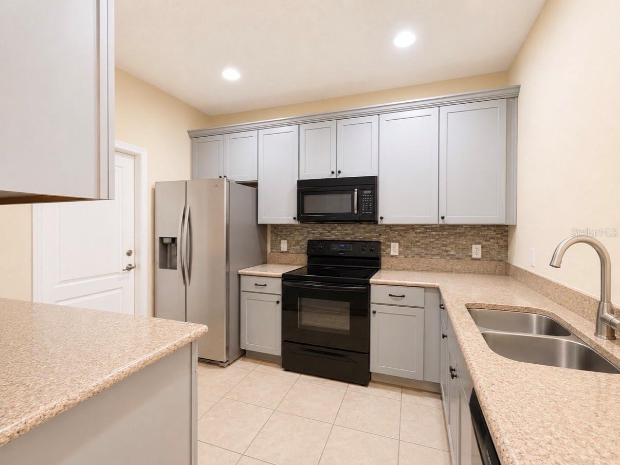 3227 Villa Strada Way Property Photo 5