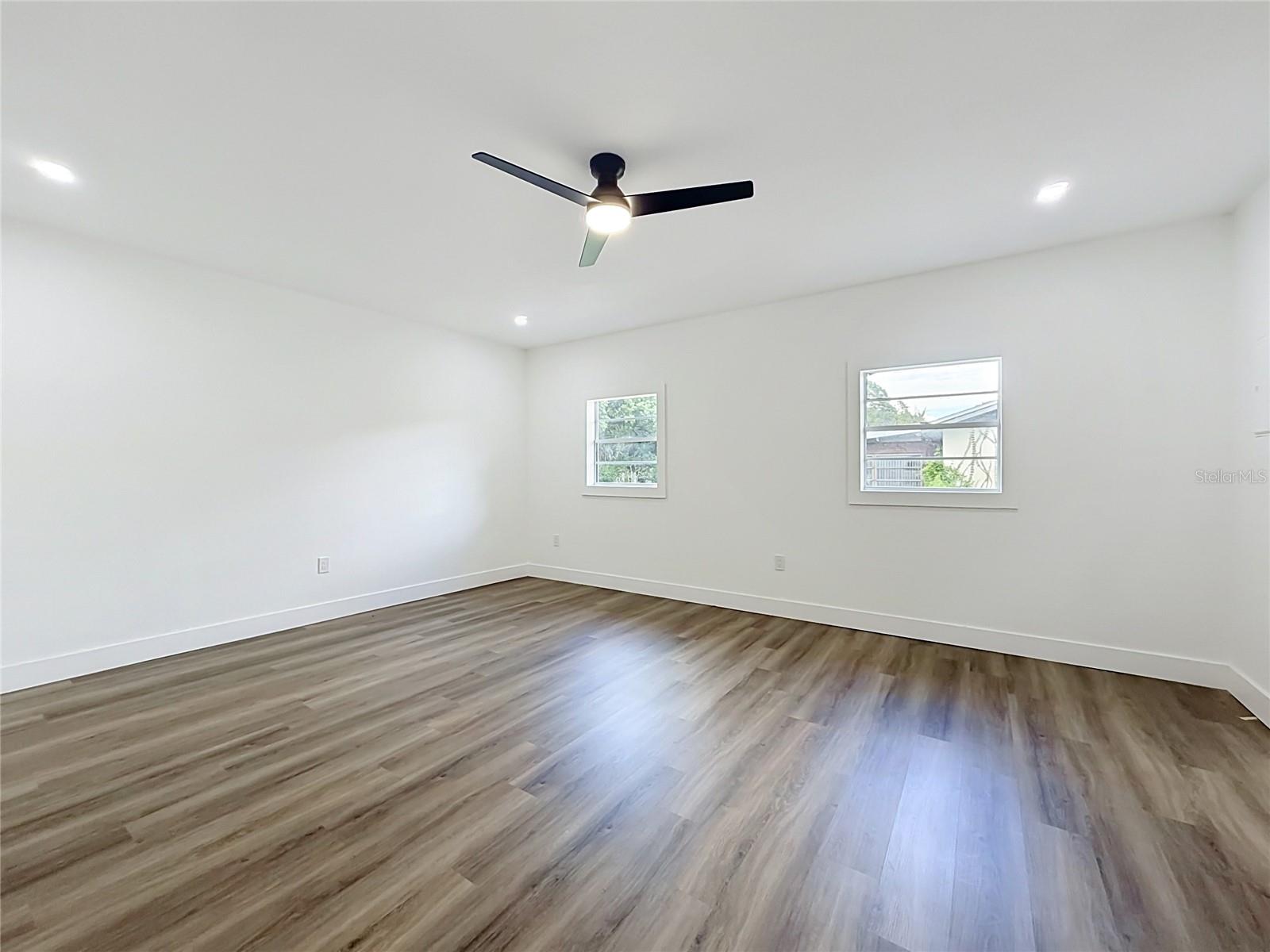 637 Pasadena Ave Property Photo 35