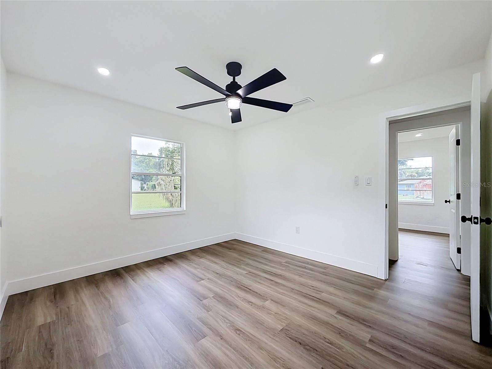 637 Pasadena Ave Property Photo 46