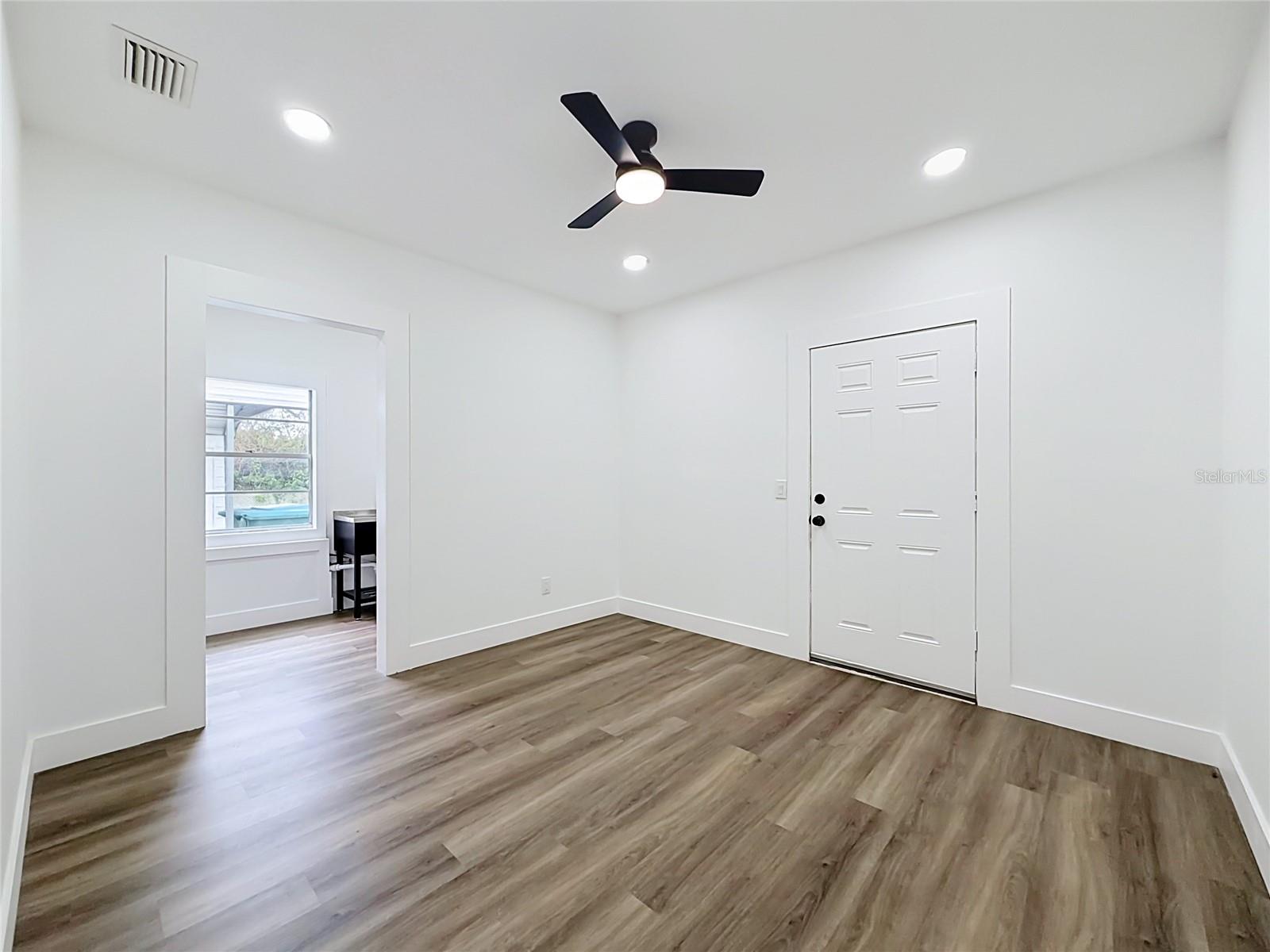 637 Pasadena Ave Property Photo 53