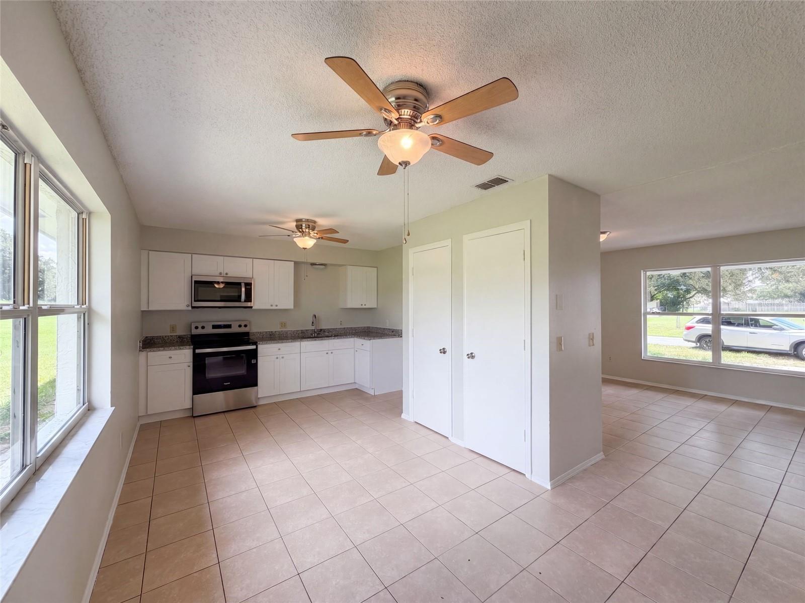 1262 Padgett Cir Property Photo 2