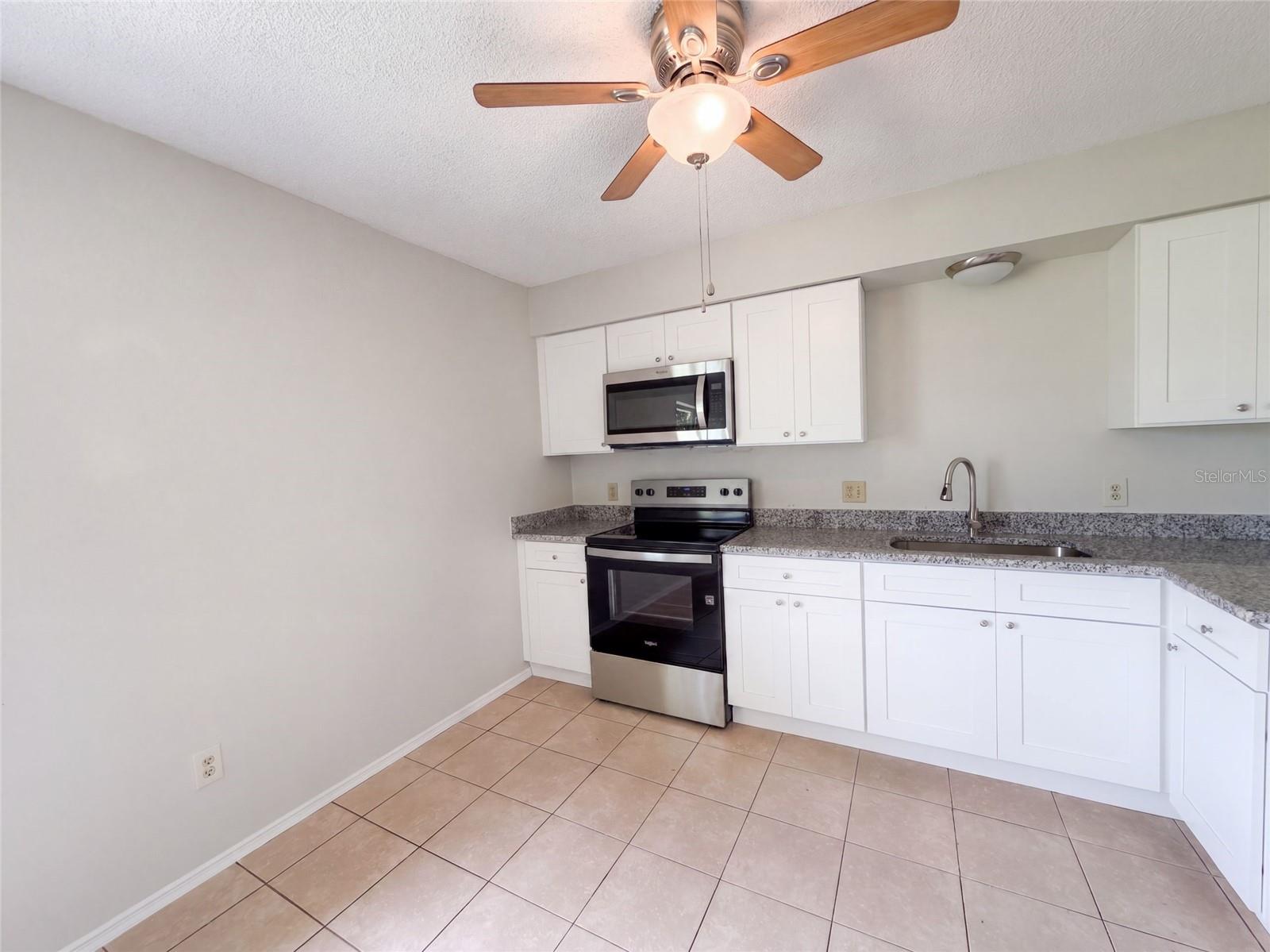 1262 Padgett Cir Property Photo 8