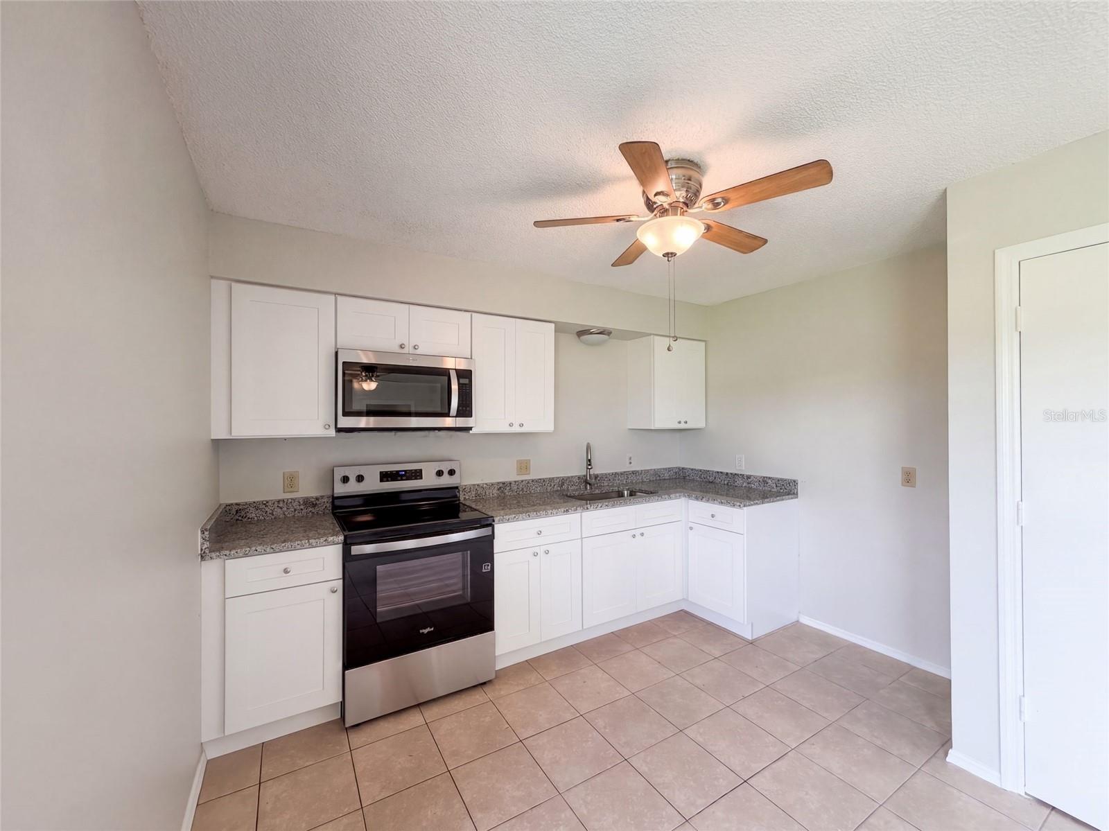 1262 Padgett Cir Property Photo 9