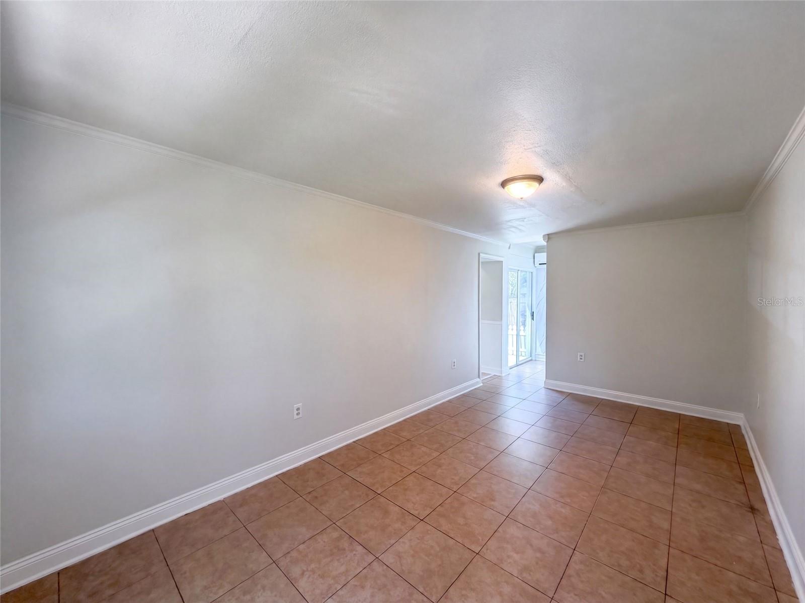 3225 Cleveland Heights Blvd Property Photo 9