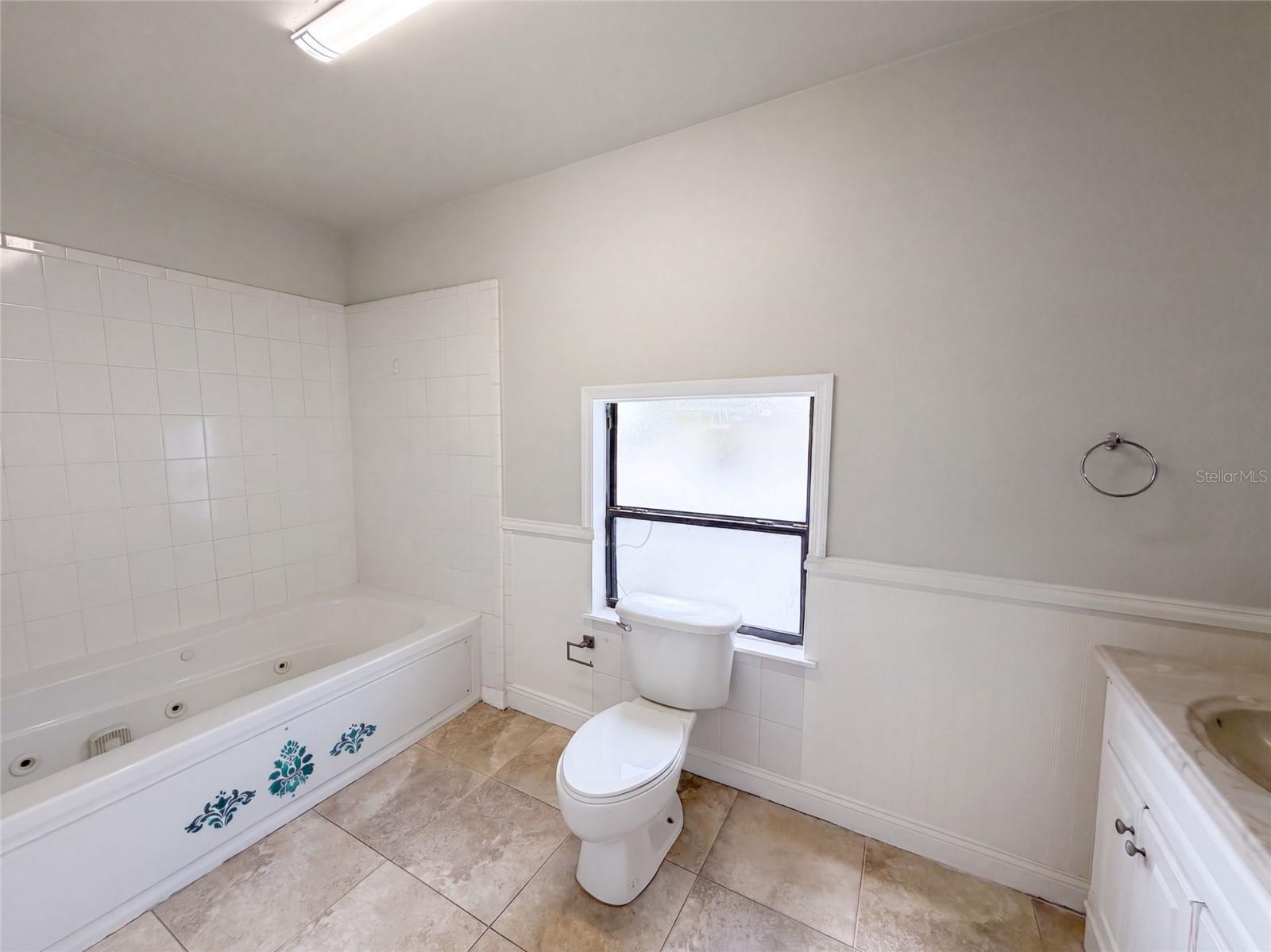 3225 Cleveland Heights Blvd Property Photo 12