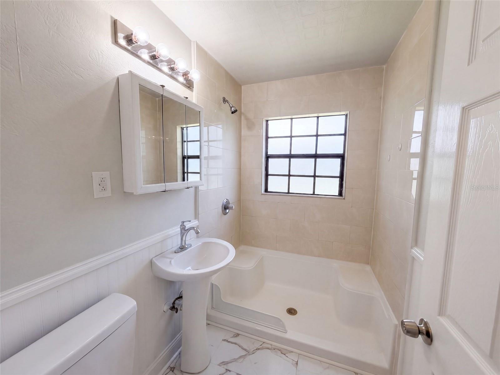 3225 Cleveland Heights Blvd Property Photo 13
