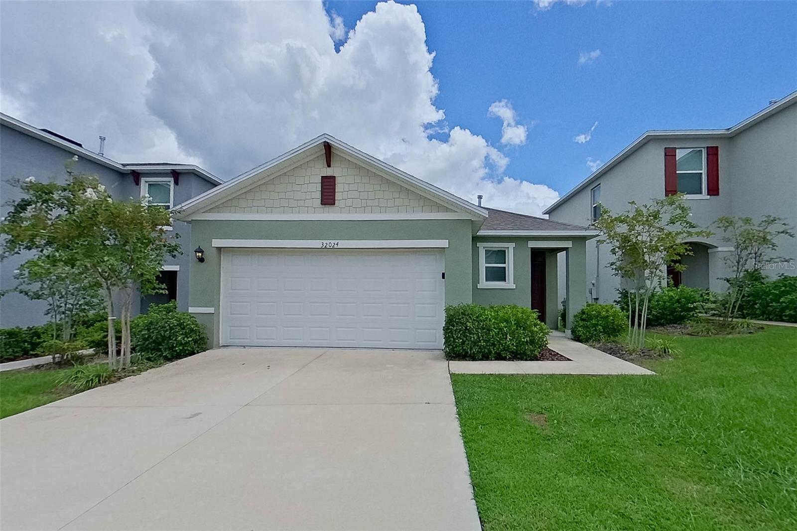 32024 KATELIN CIR Property Photo 1