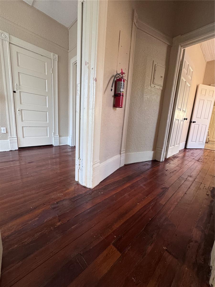 114 Ne Tuscawilla Ave Property Photo 10