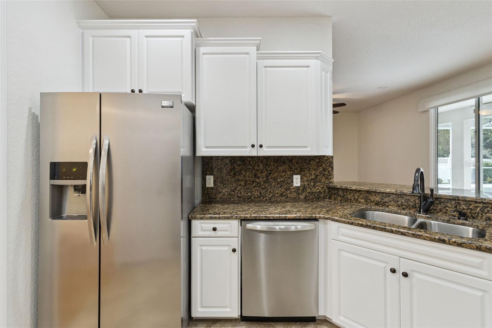 5937 Trophy Loop Property Photo 10