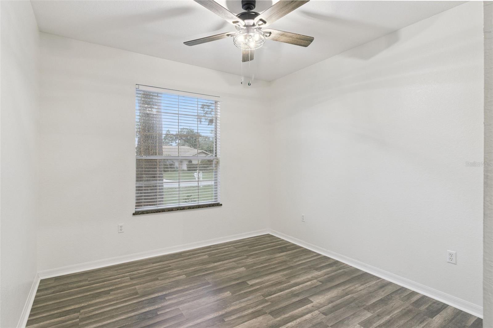 5937 Trophy Loop Property Photo 28