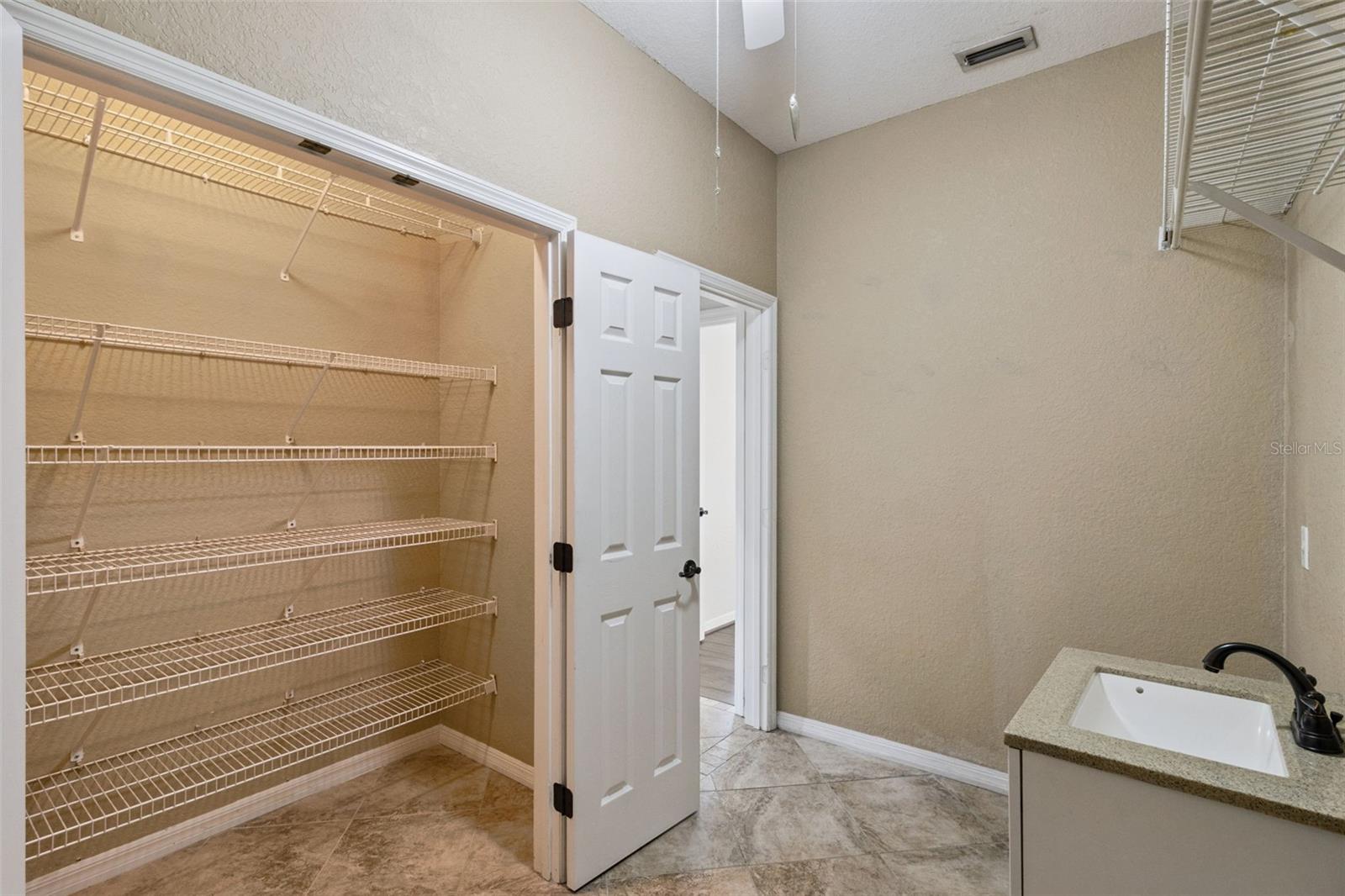 5937 Trophy Loop Property Photo 38