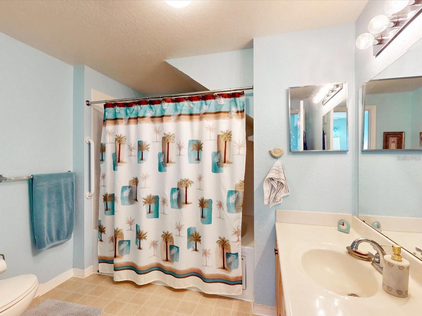 4007 Venetian Bay Dr #104 Property Photo 13
