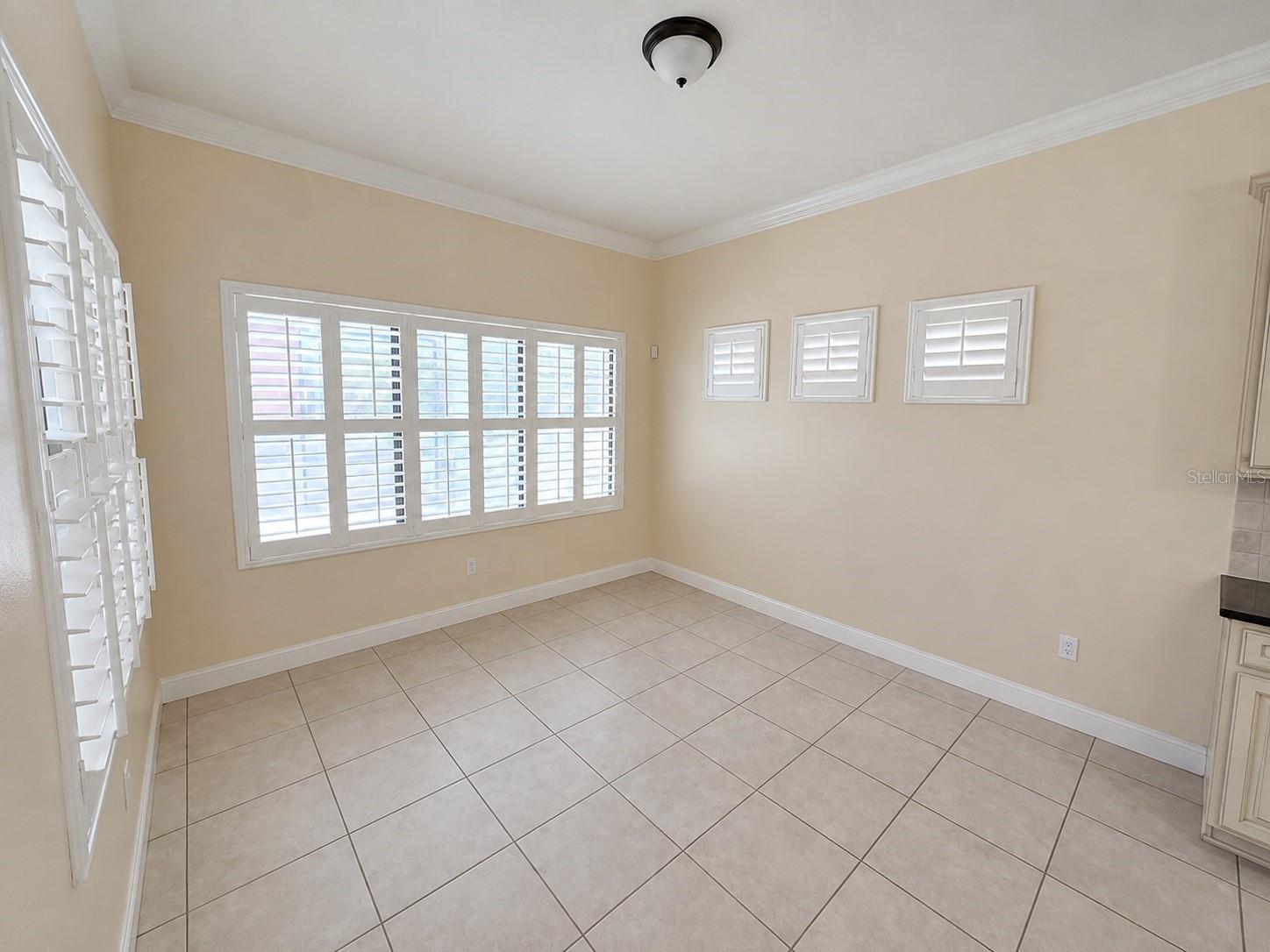 10911 Charmwood Dr Property Photo 6