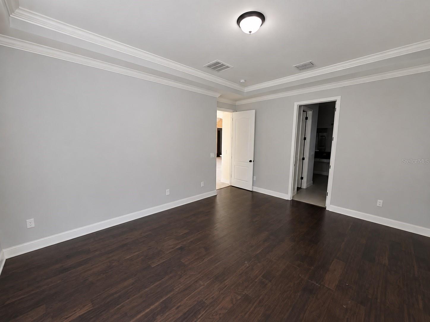 10911 Charmwood Dr Property Photo 8