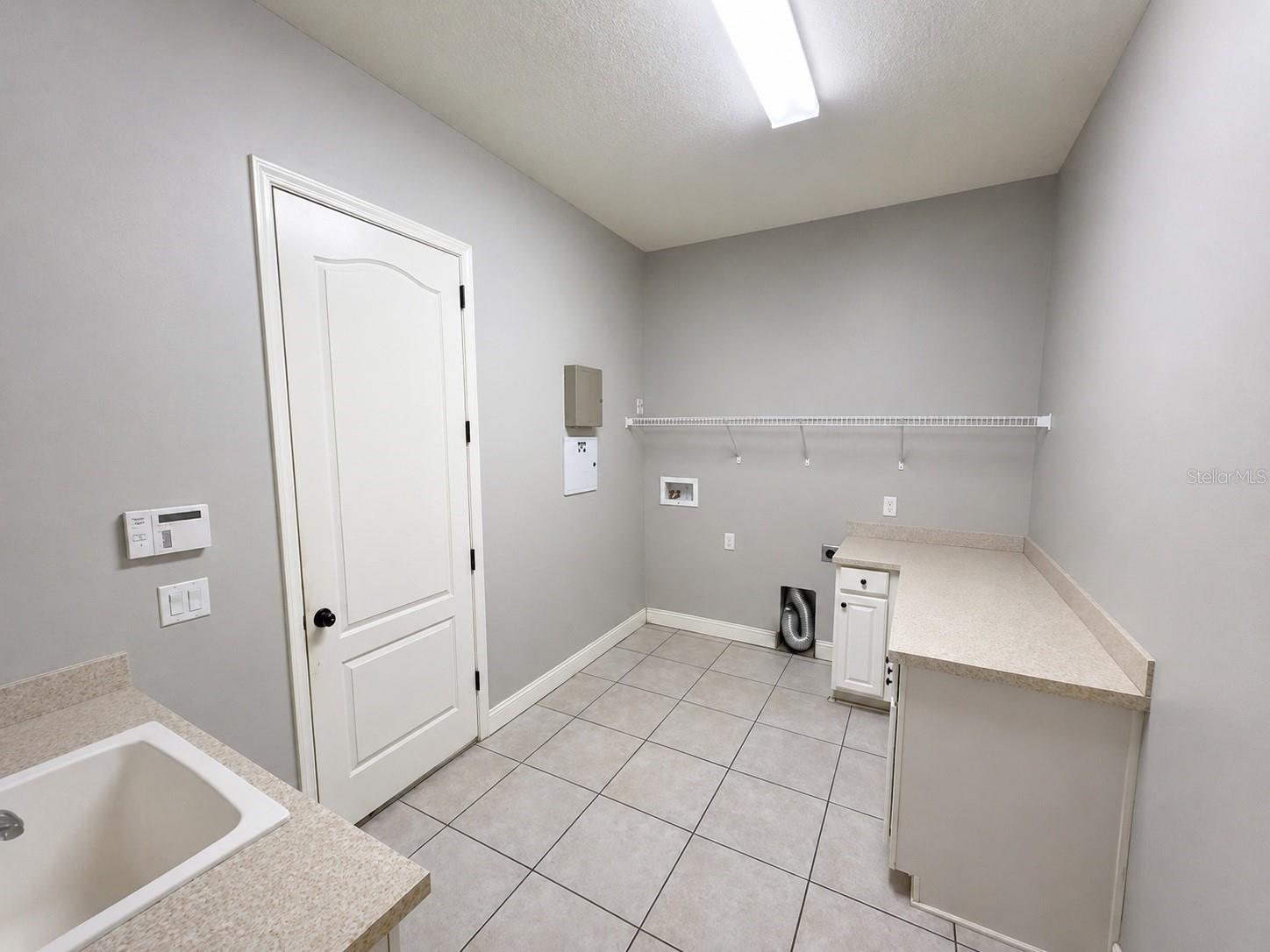 10911 Charmwood Dr Property Photo 14