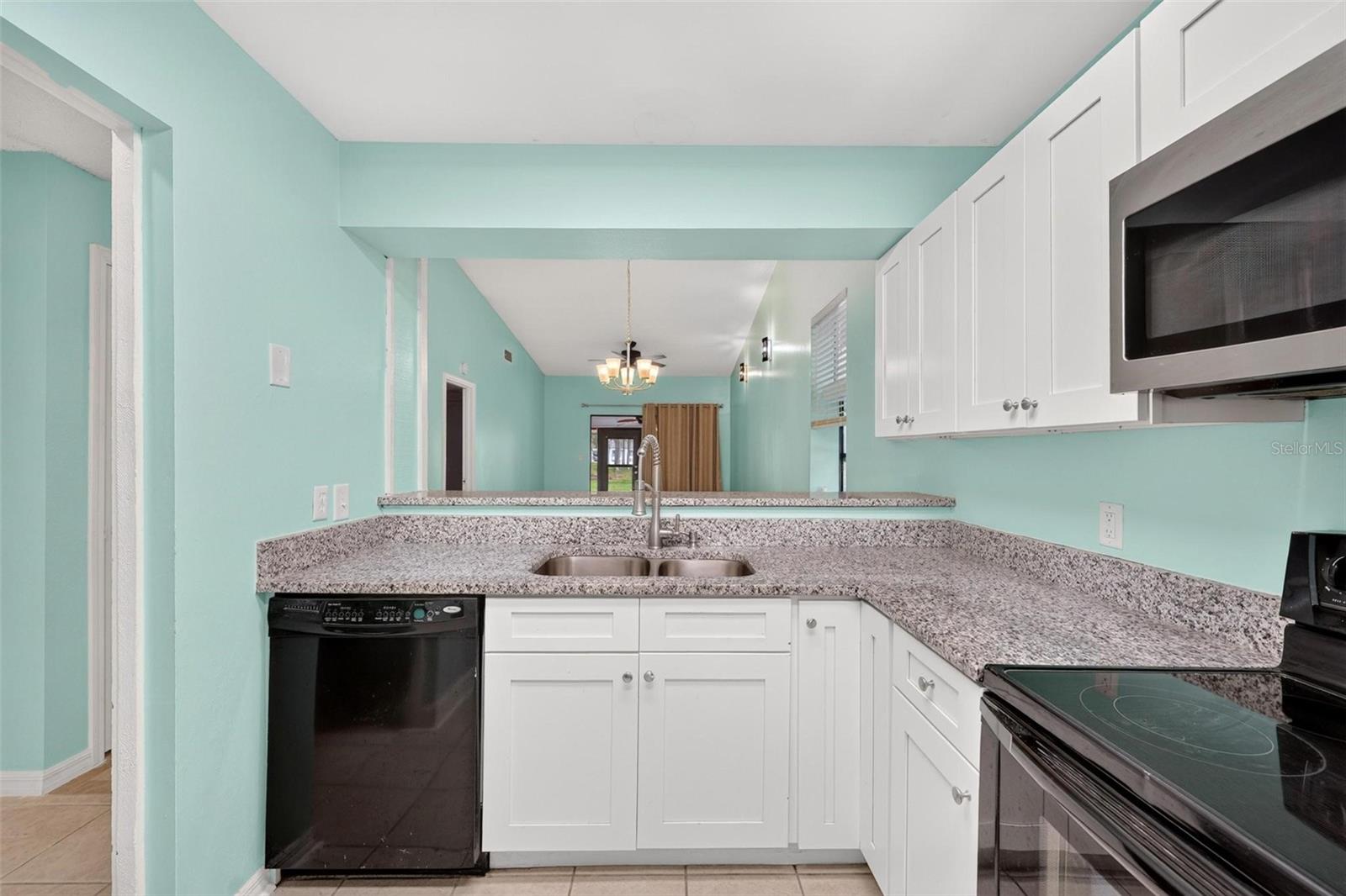 486 Prestwick Pl Property Photo 14