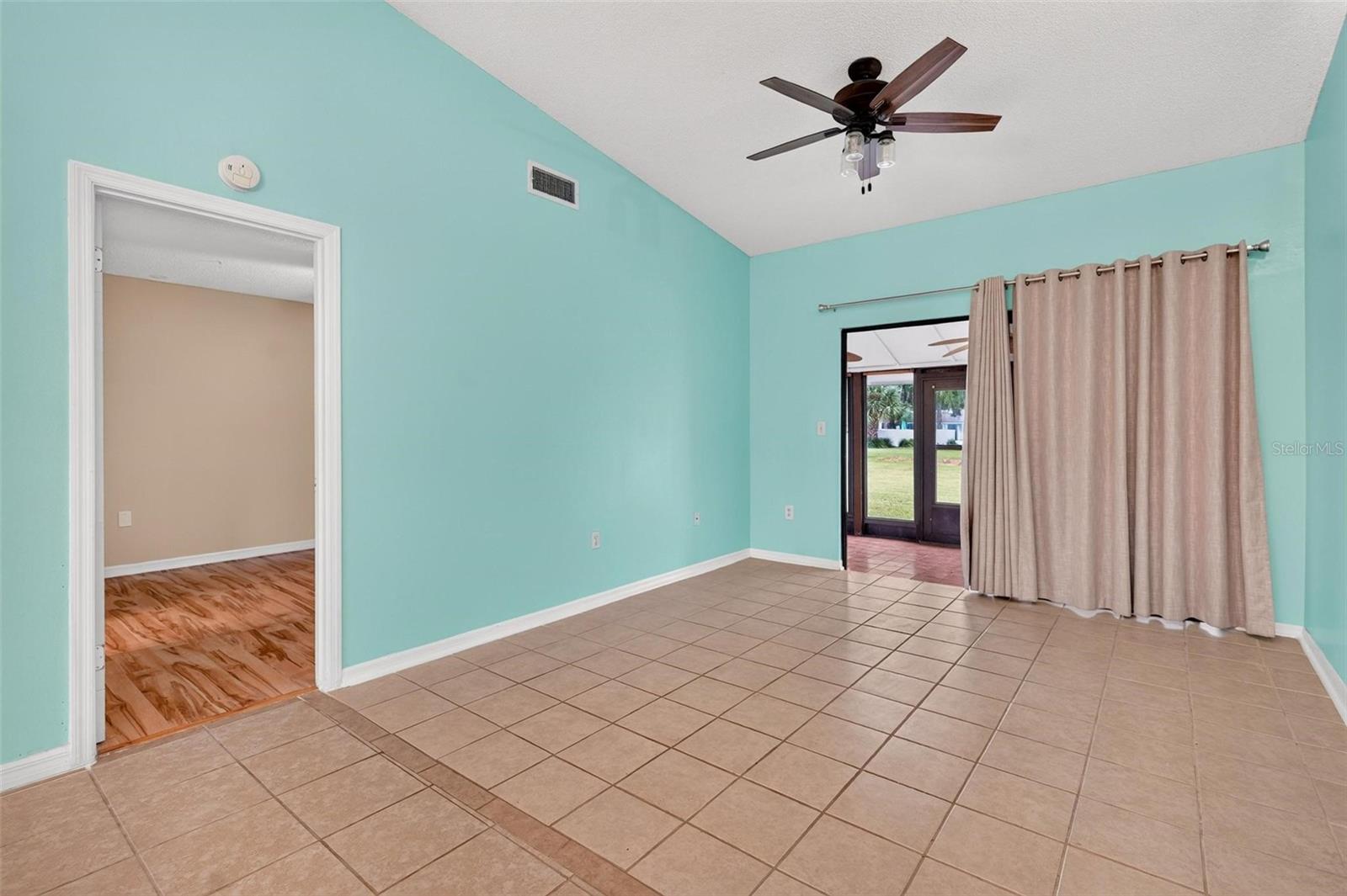486 Prestwick Pl Property Photo 19