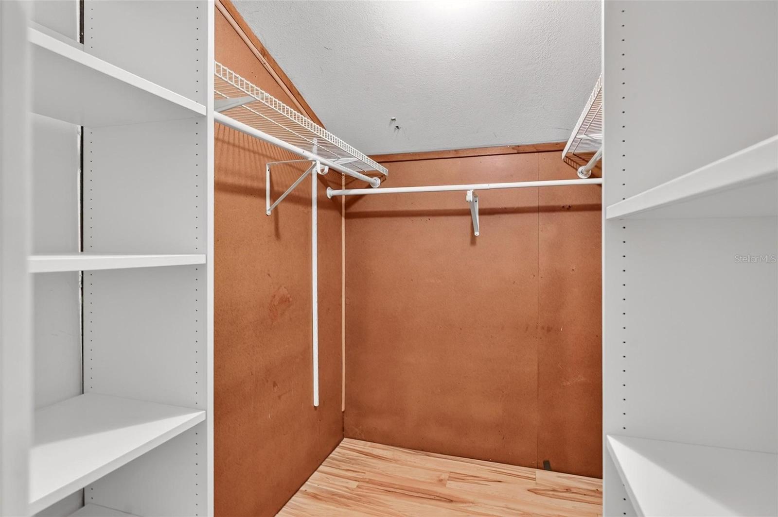 486 Prestwick Pl Property Photo 30