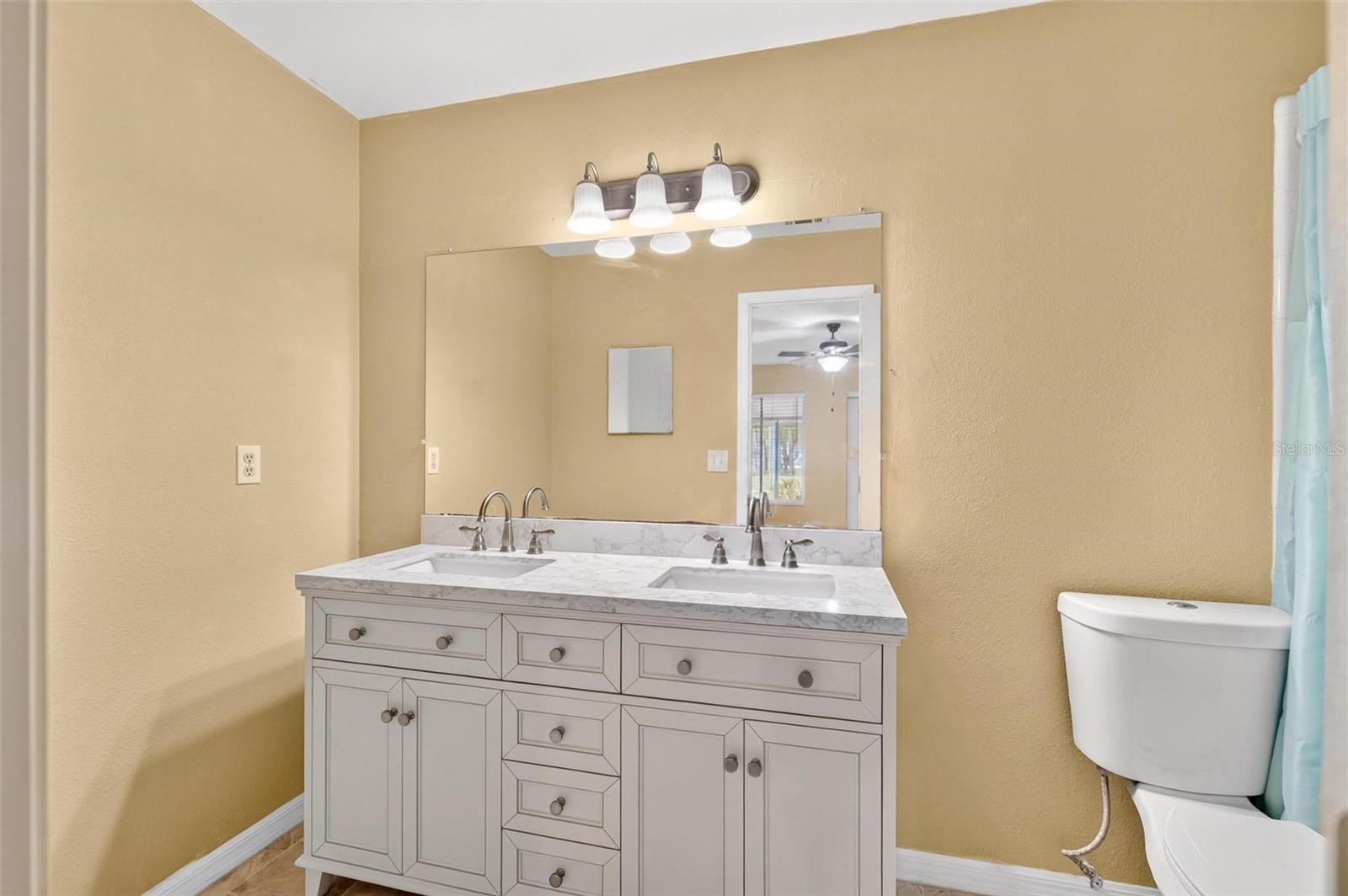 486 Prestwick Pl Property Photo 32