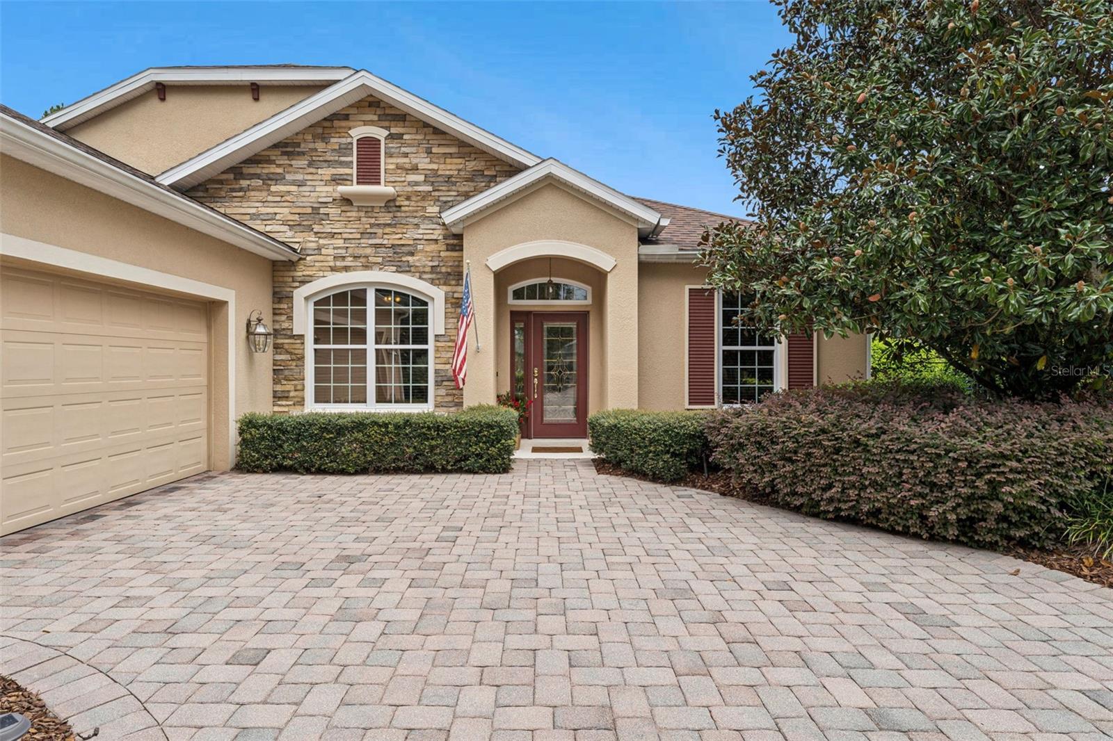 1110 Heron Point Way Property Photo 2