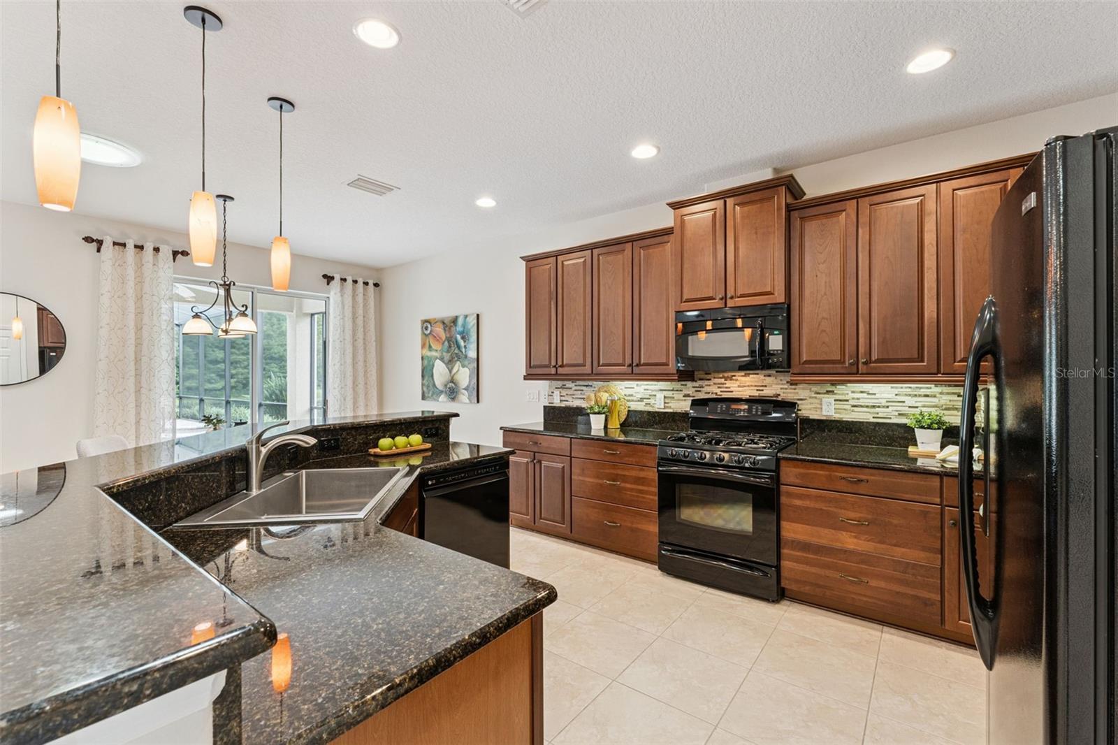 1110 Heron Point Way Property Photo 8