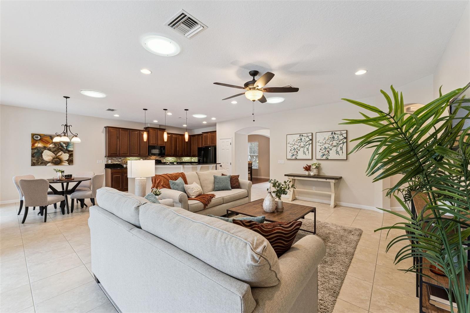 1110 Heron Point Way Property Photo 16