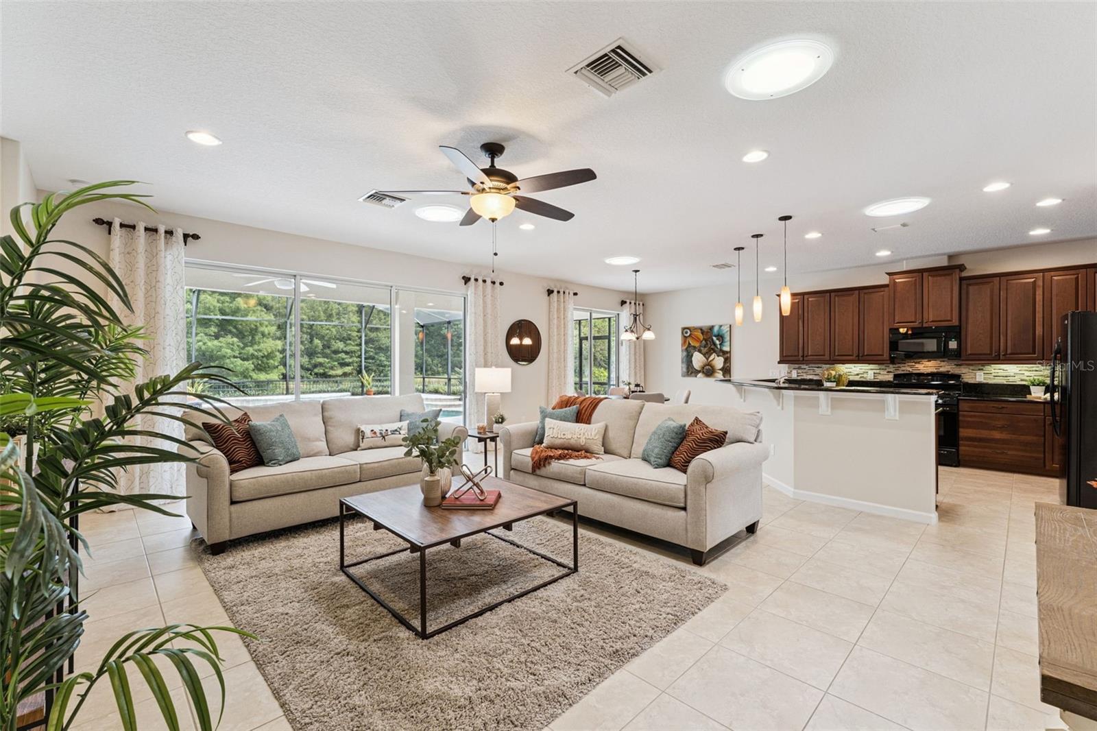 1110 Heron Point Way Property Photo 17