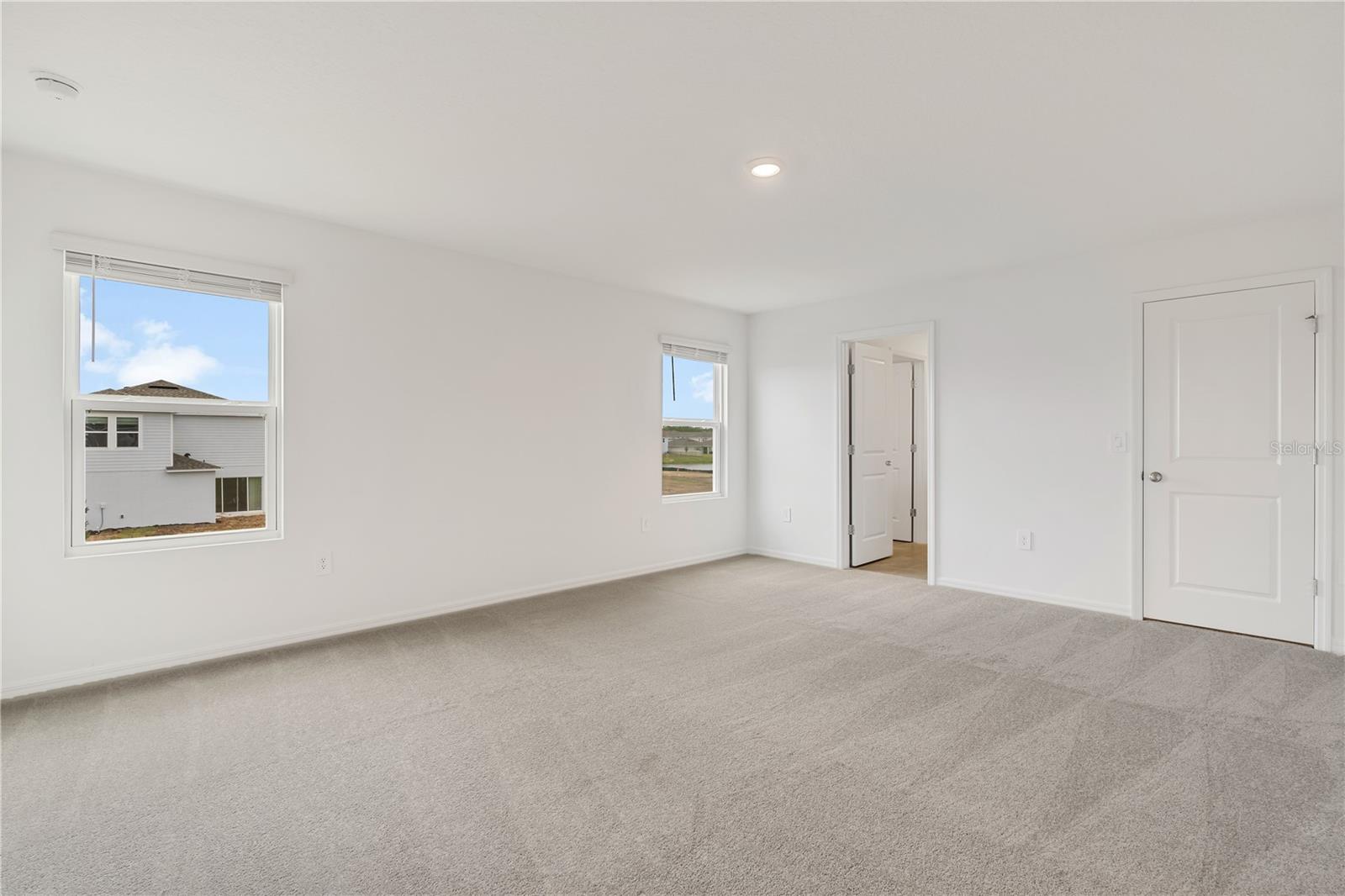 5682 Nispero Way Property Photo 12
