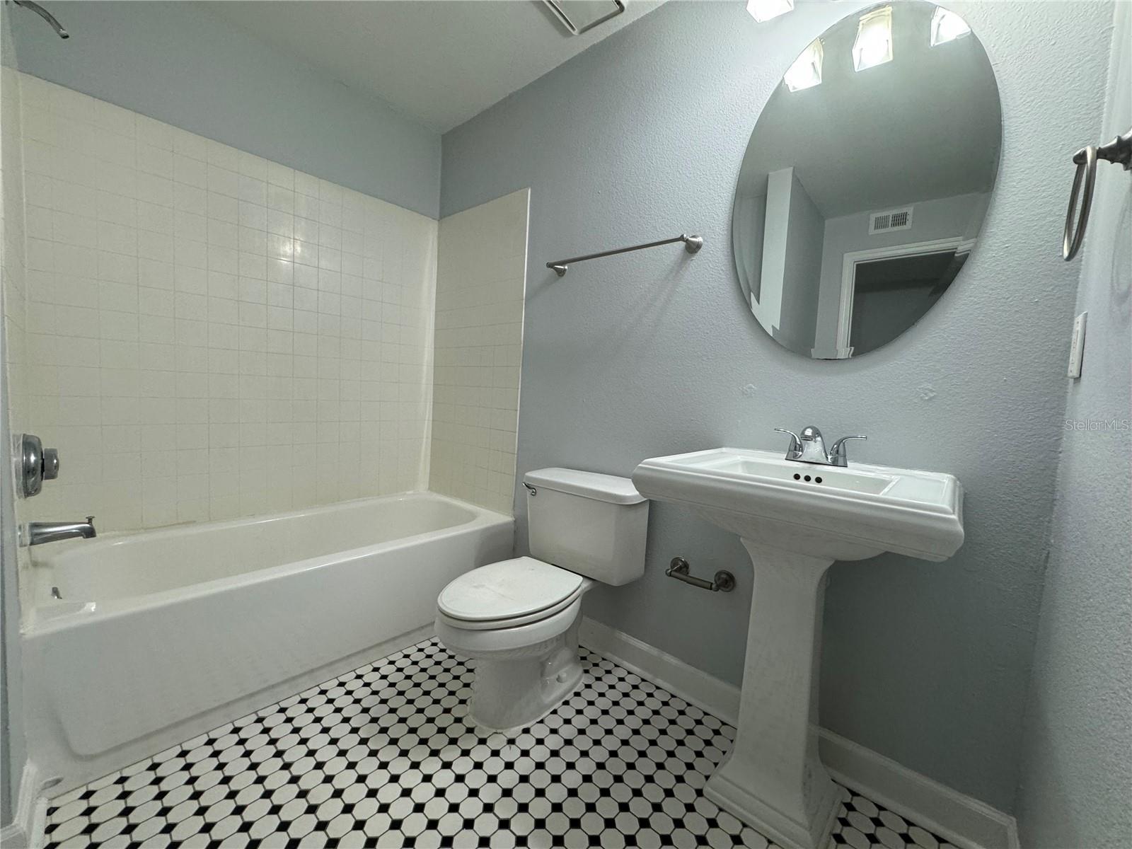 2053 Dixie Belle Dr #2053h Property Photo 20