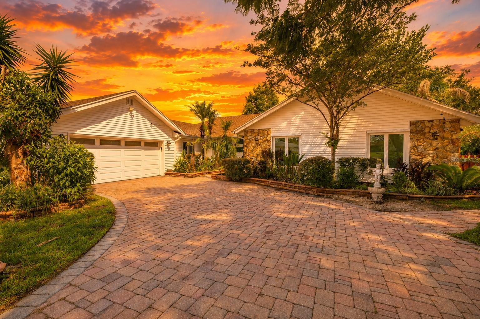 3625 Waters Edge Dr Property Photo 3
