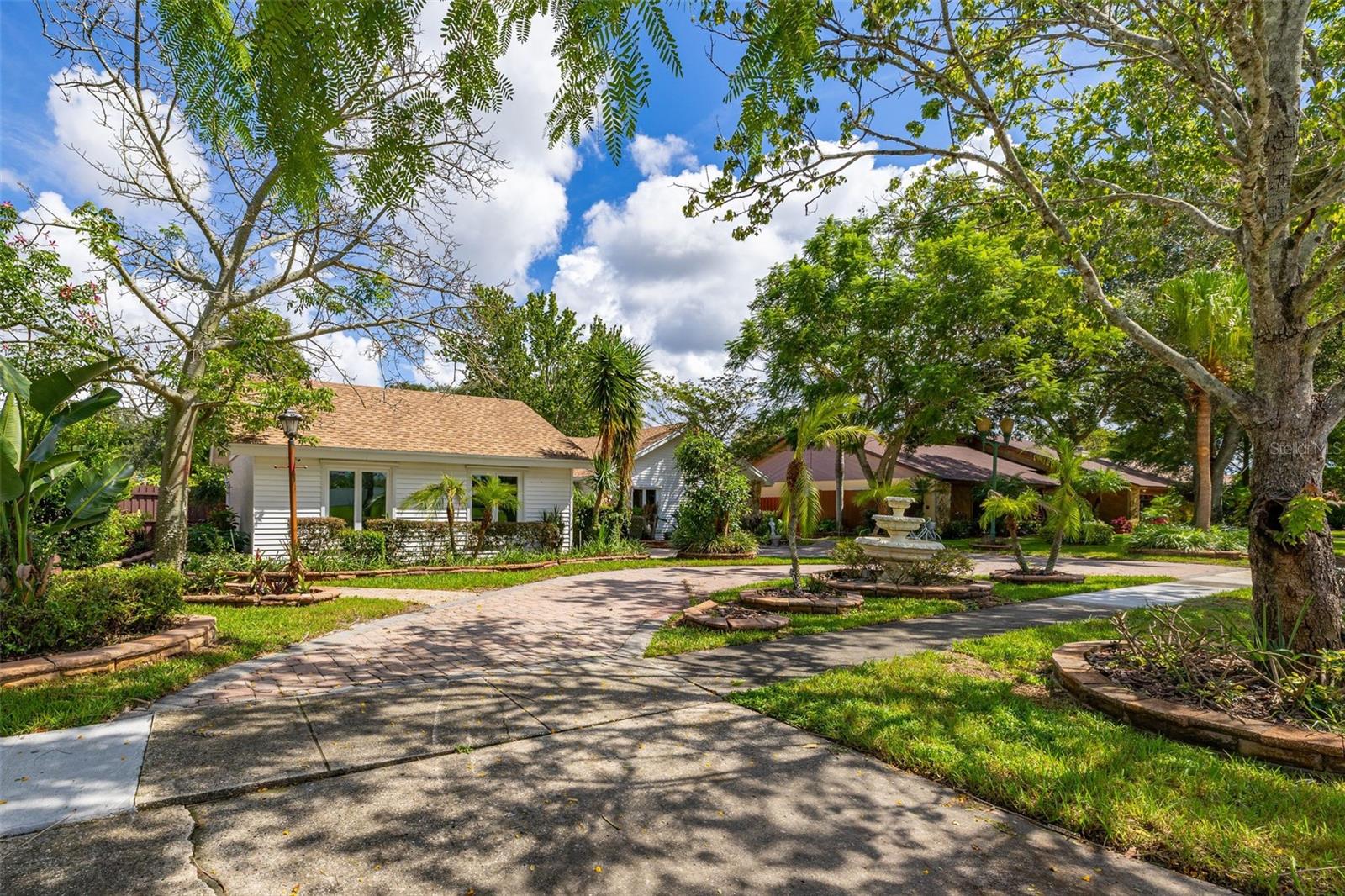3625 Waters Edge Dr Property Photo 6