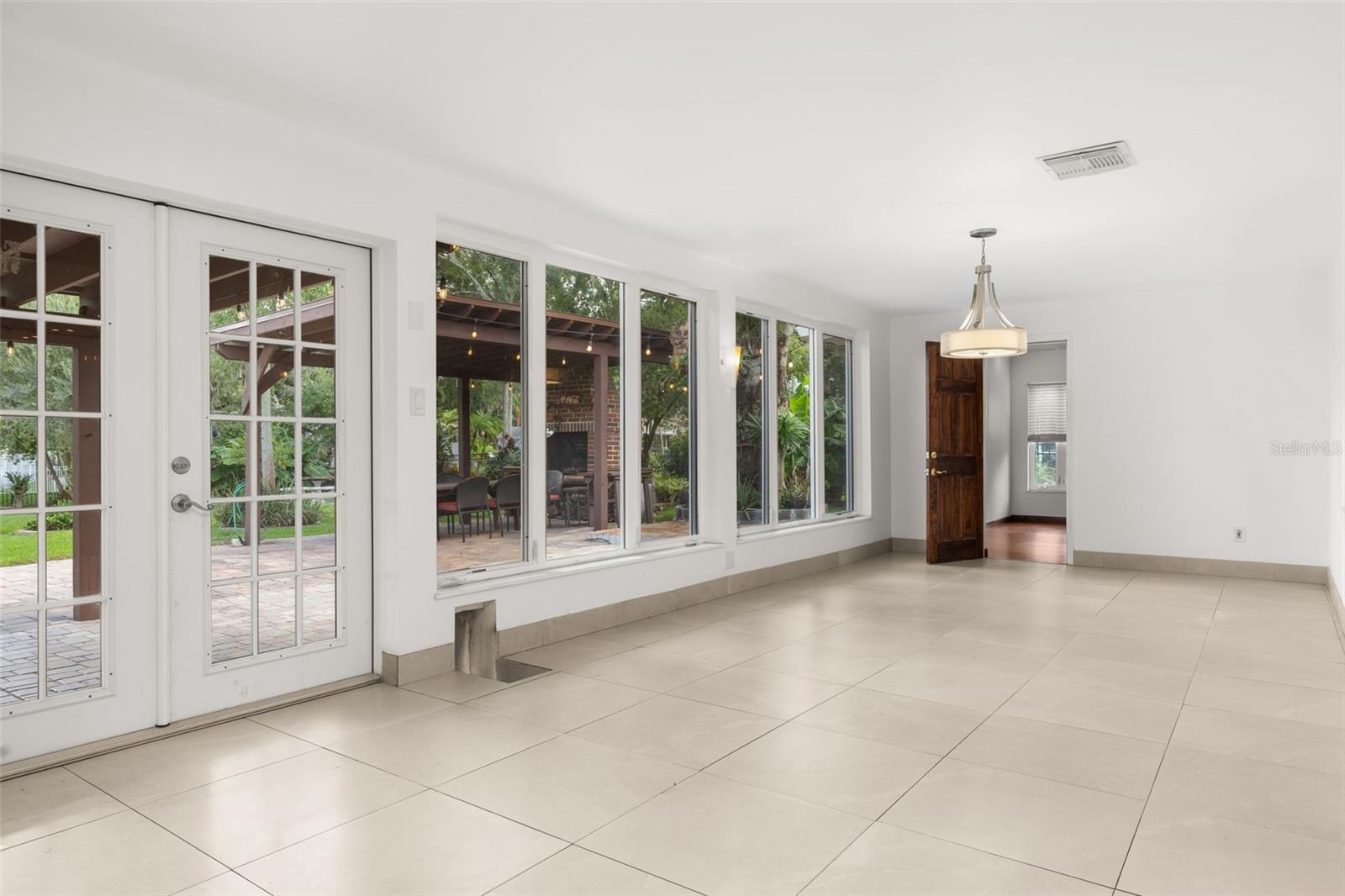 3625 Waters Edge Dr Property Photo 22