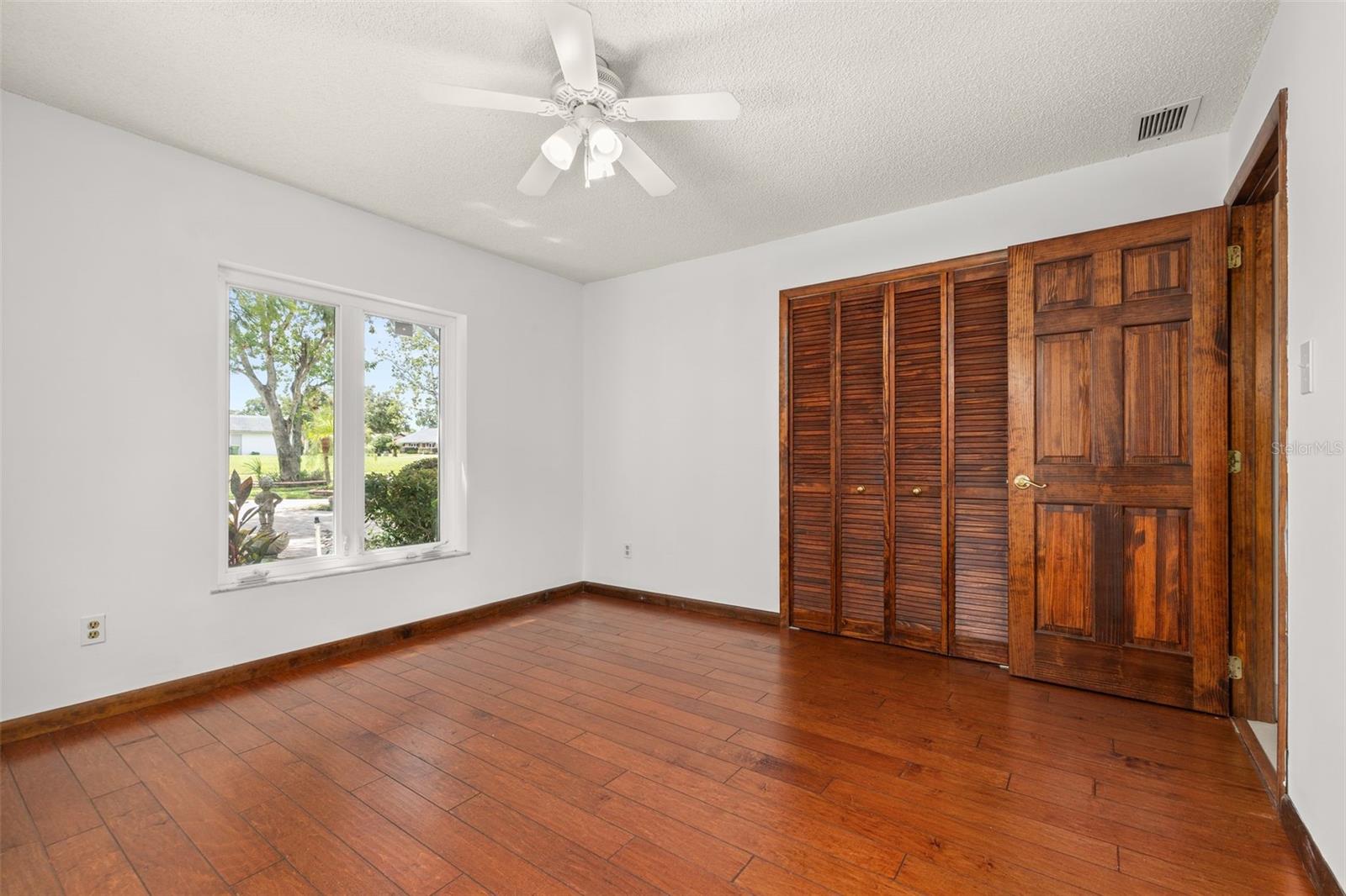 3625 Waters Edge Dr Property Photo 37
