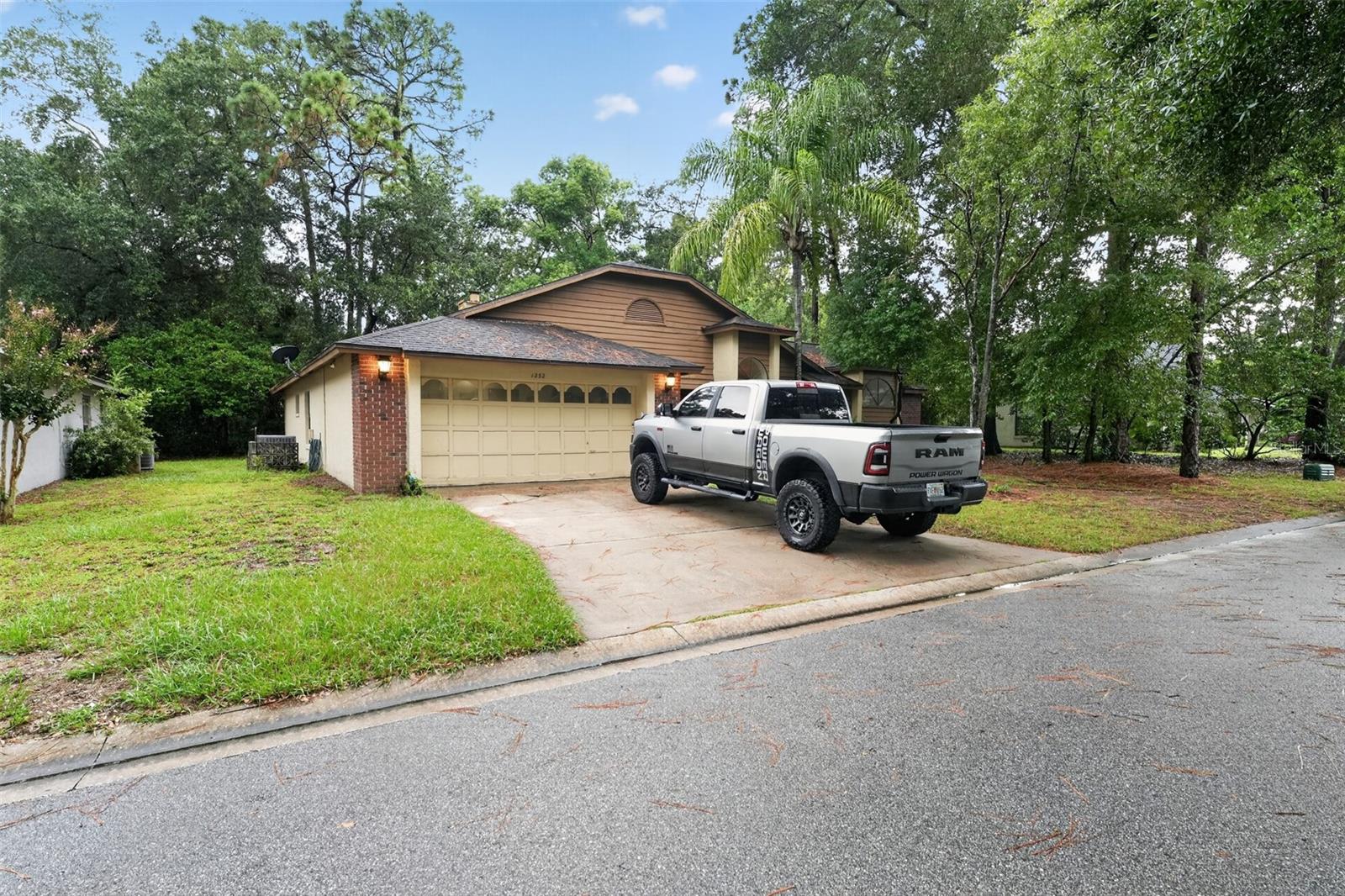 1232 Bent Oak Trl Property Photo 2