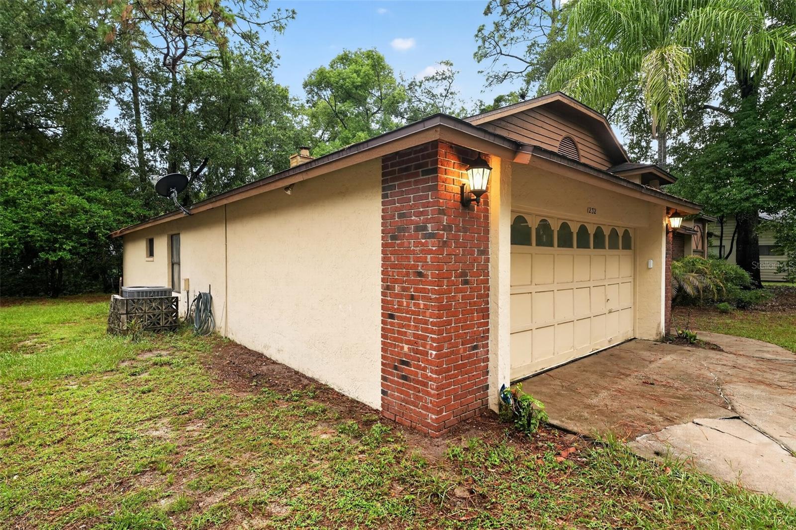 1232 Bent Oak Trl Property Photo 4