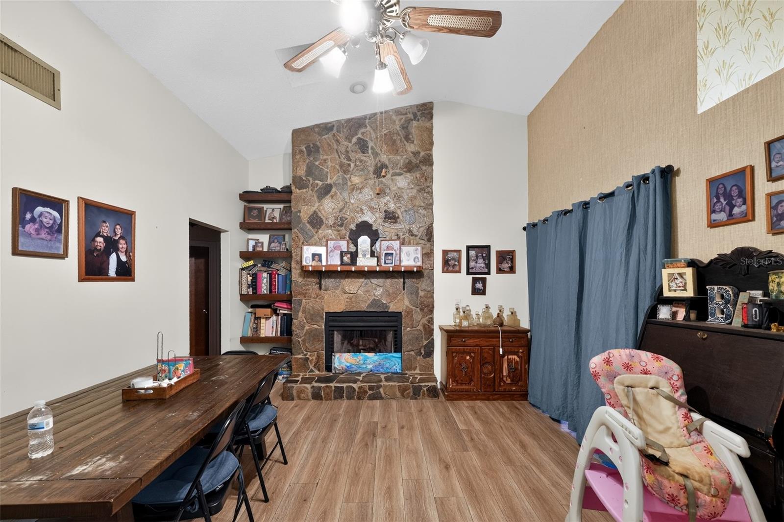 1232 Bent Oak Trl Property Photo 6