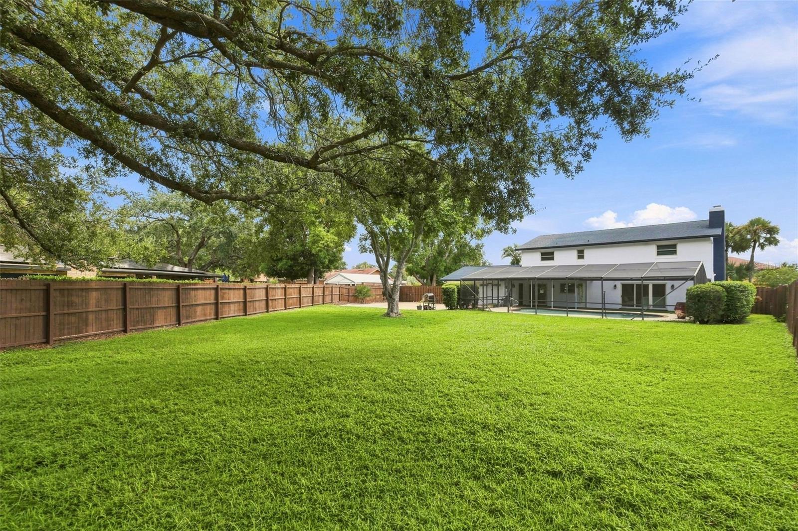 7621 Orange Tree Ln Property Photo 38