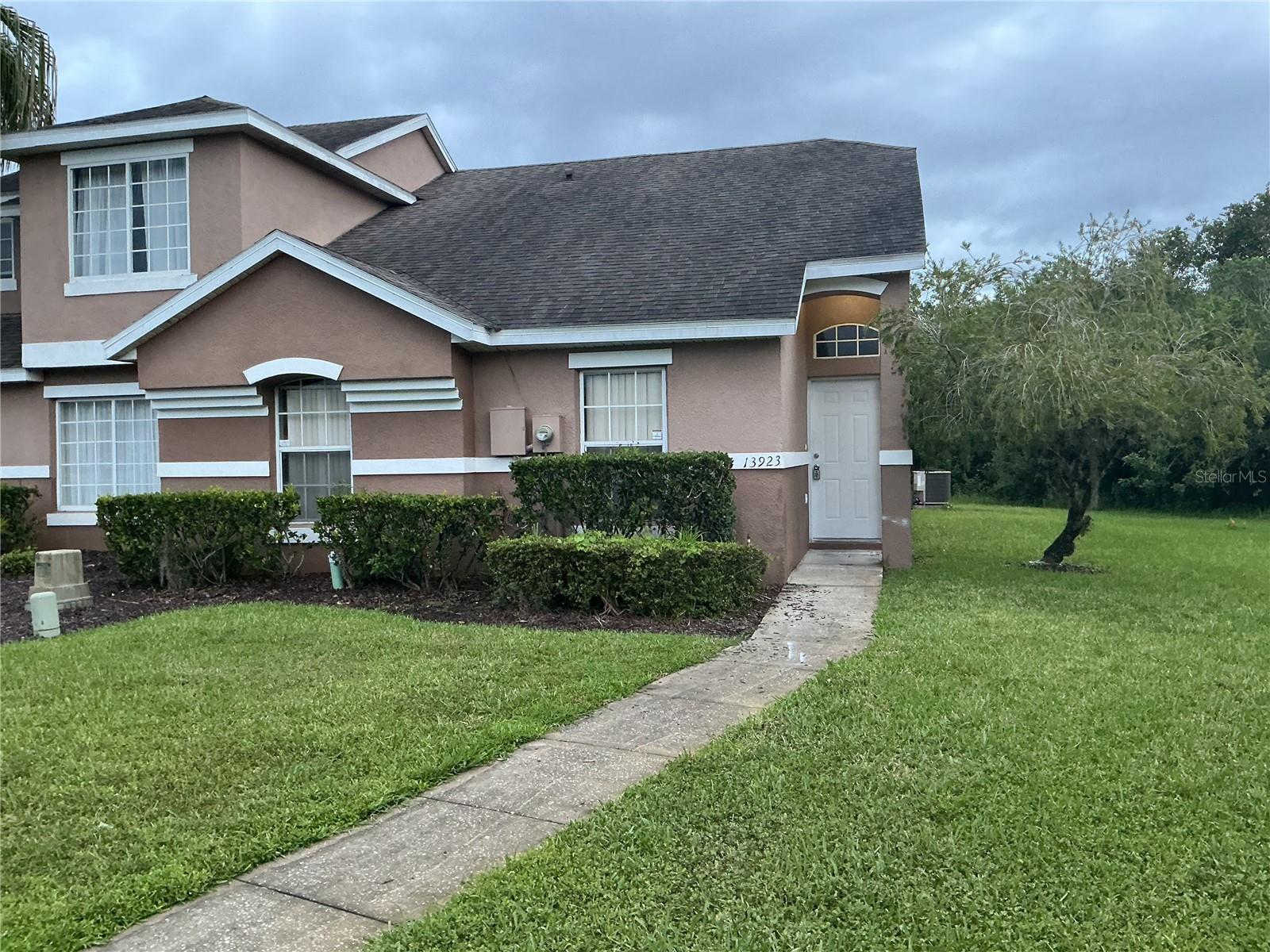 13923 CORRINE KEY PL Property Photo 1