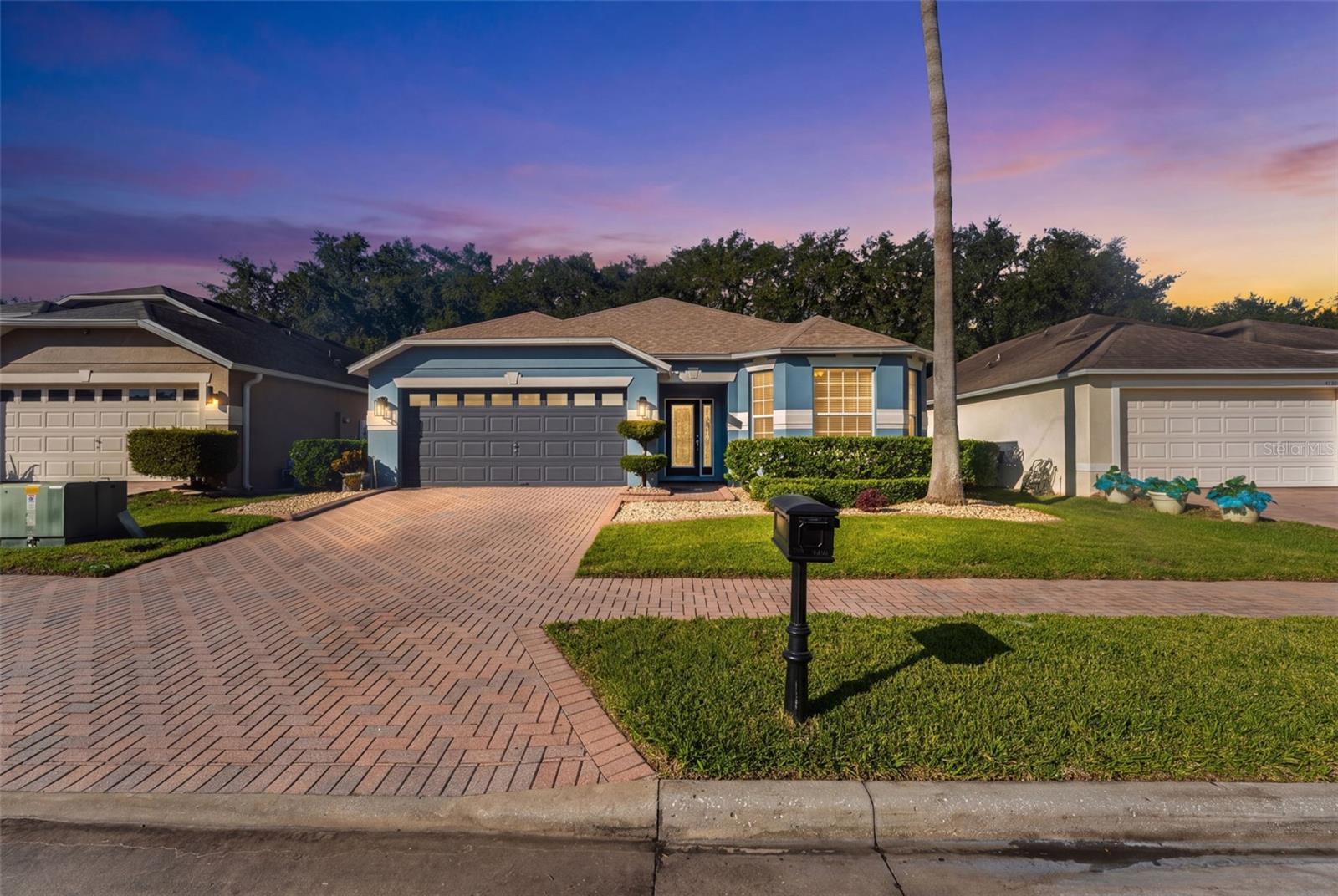 10037 PORTOFINO DR