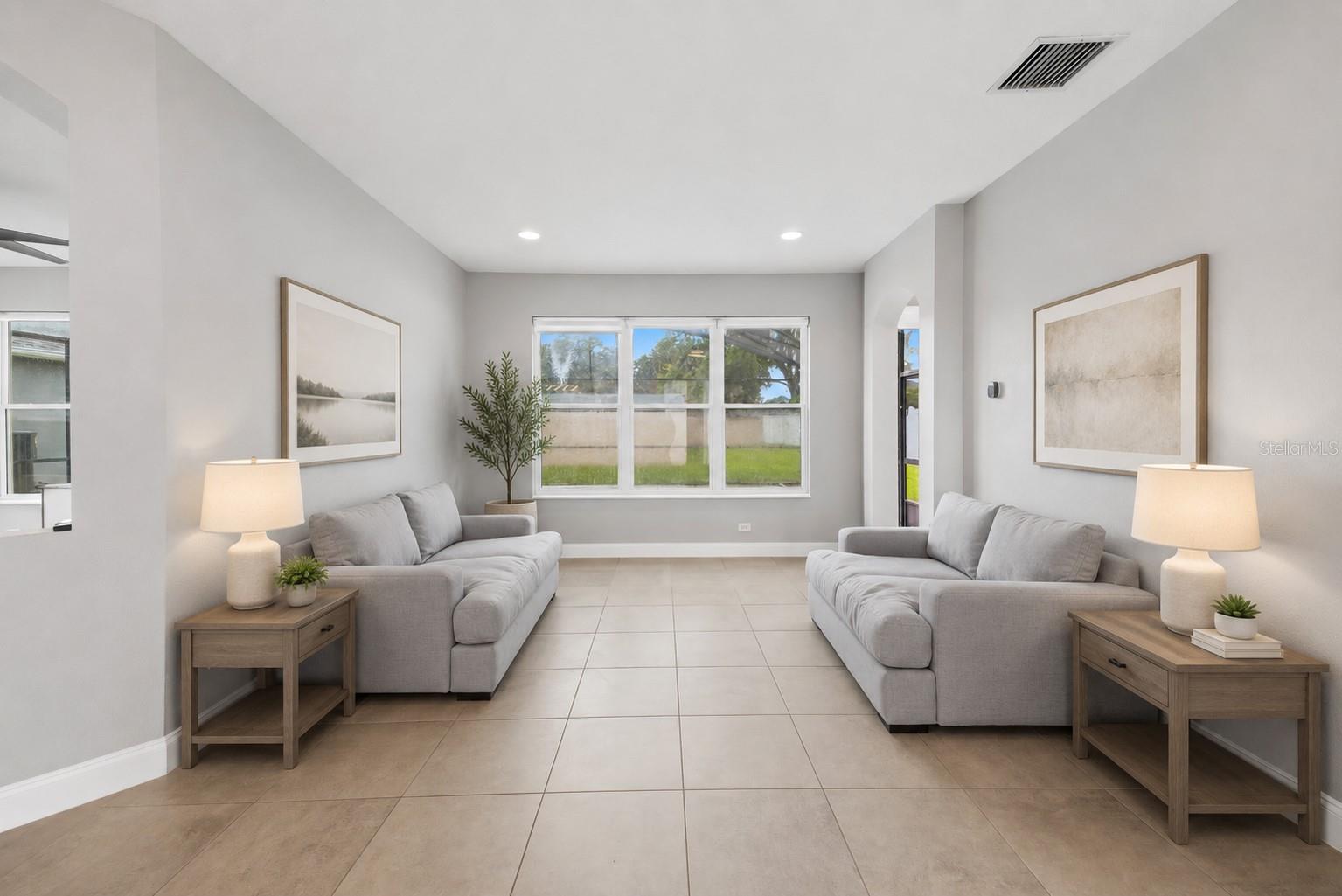 1526 Equinox Cir Property Photo 3
