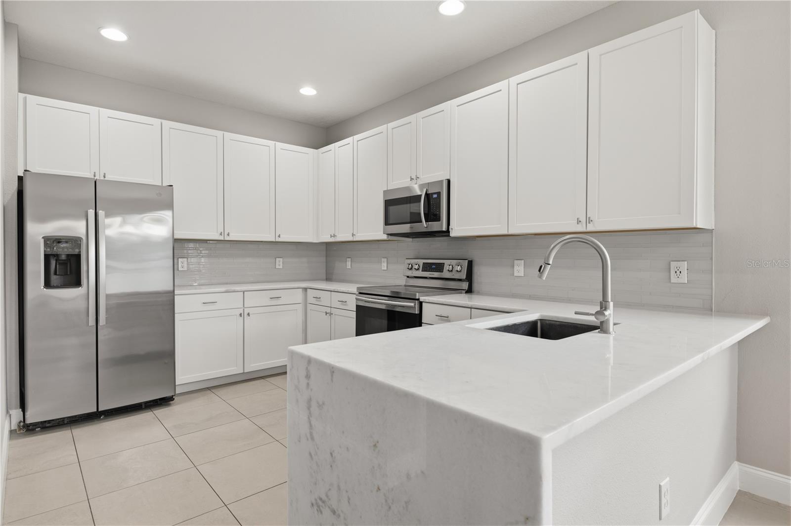 1526 Equinox Cir Property Photo 11
