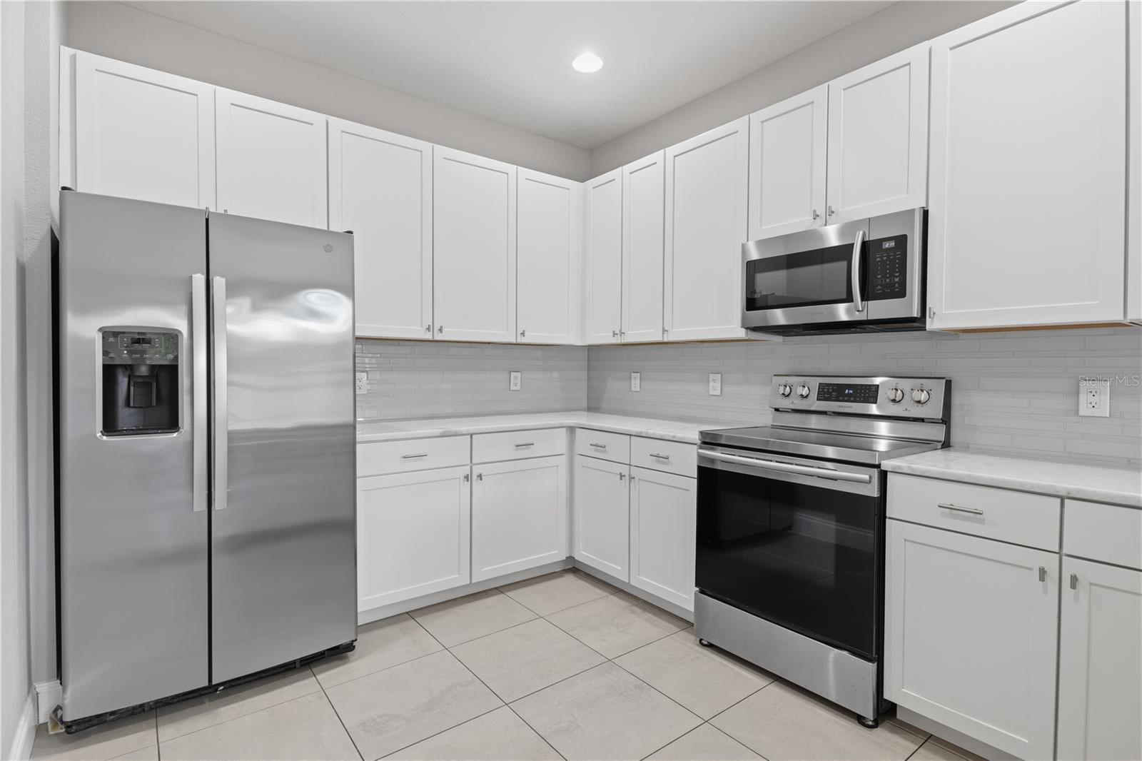 1526 Equinox Cir Property Photo 13