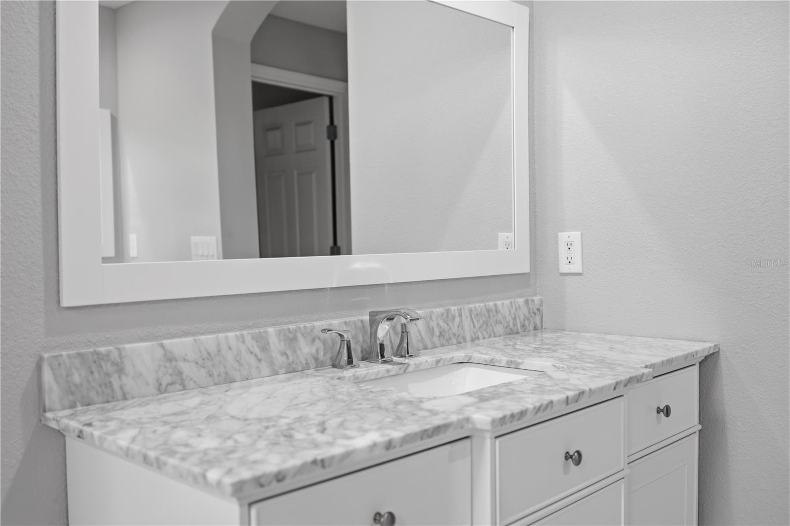 1526 Equinox Cir Property Photo 33