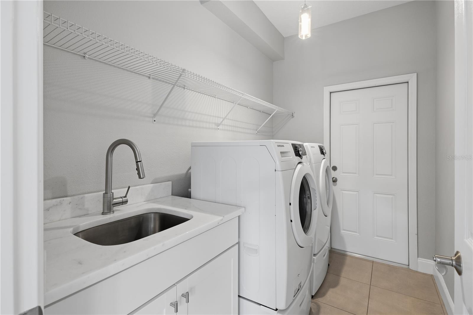 1526 Equinox Cir Property Photo 46