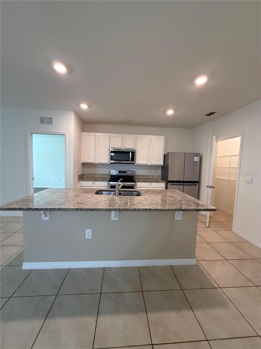 956 Brooklet Drive Property Photo 4