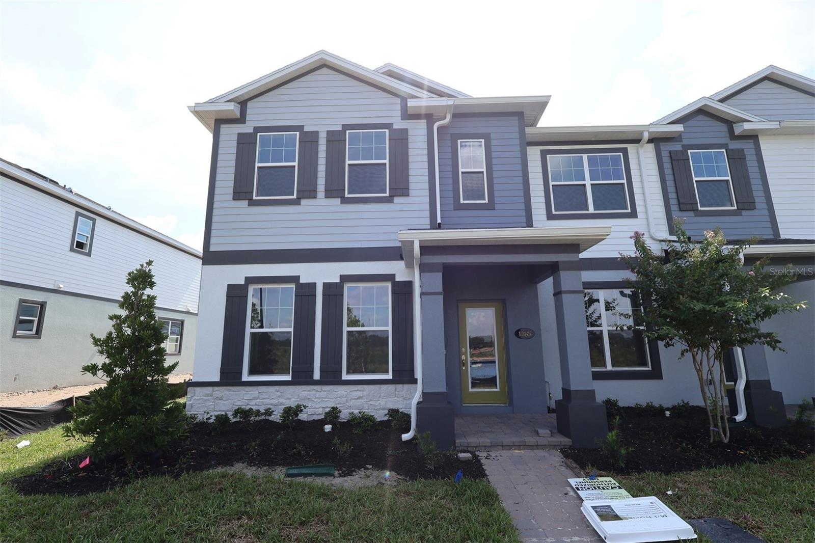 1385 HYDE ST Property Photo 1